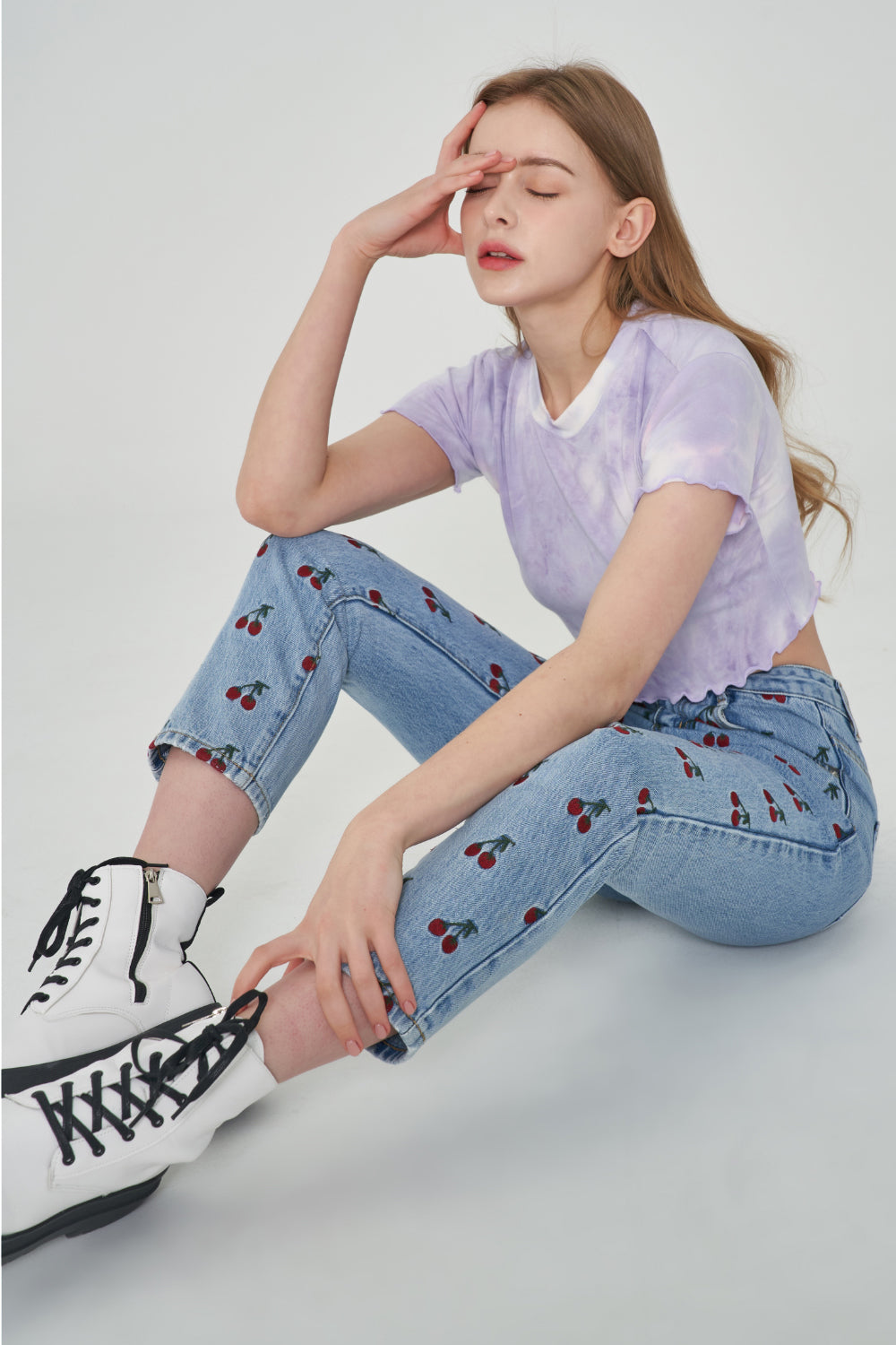 STRAIGHT FIT CHERRY EMBROIDERY DENIM PANTS [6851]