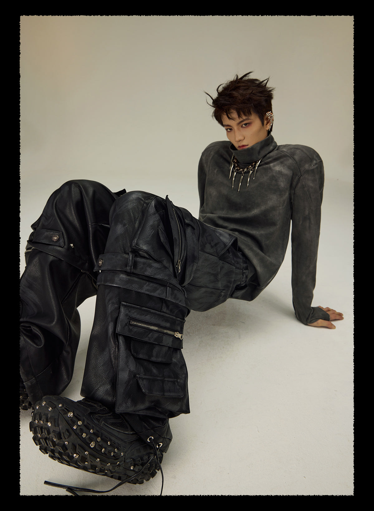  detachable multi-pocket cargo grained mud-dyed leather pants