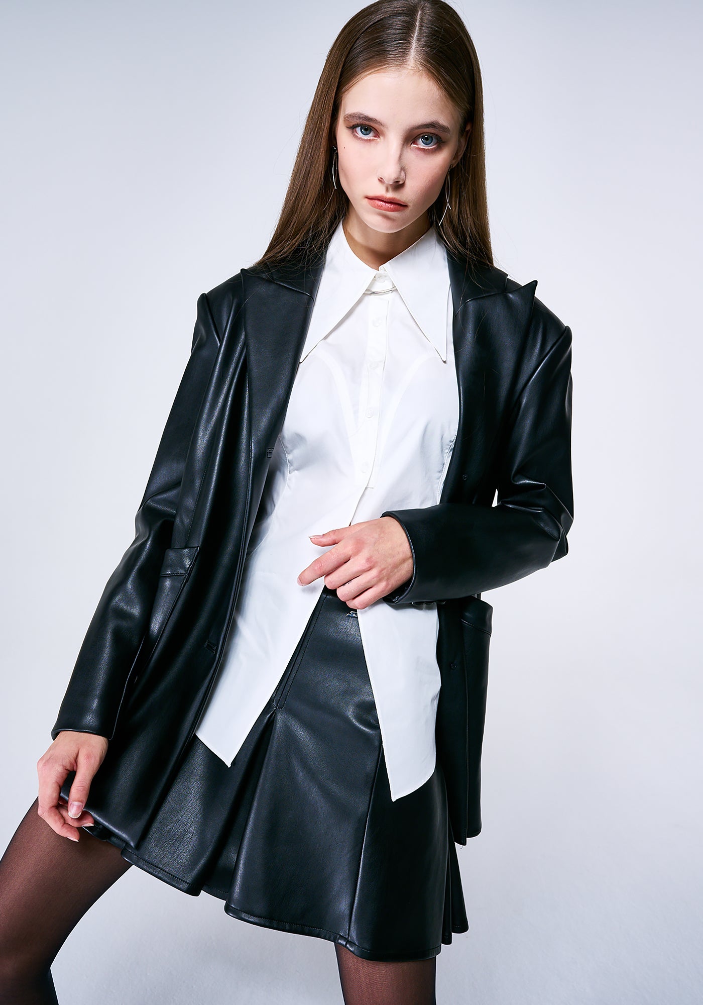 BLACK OVERSIZED VEGAN LEATHER JACKET