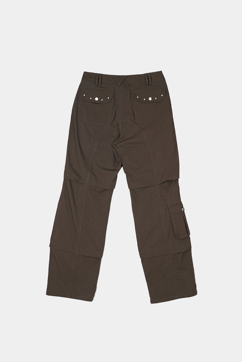 SOLID POCKET CARGO PANTS IN BROWN