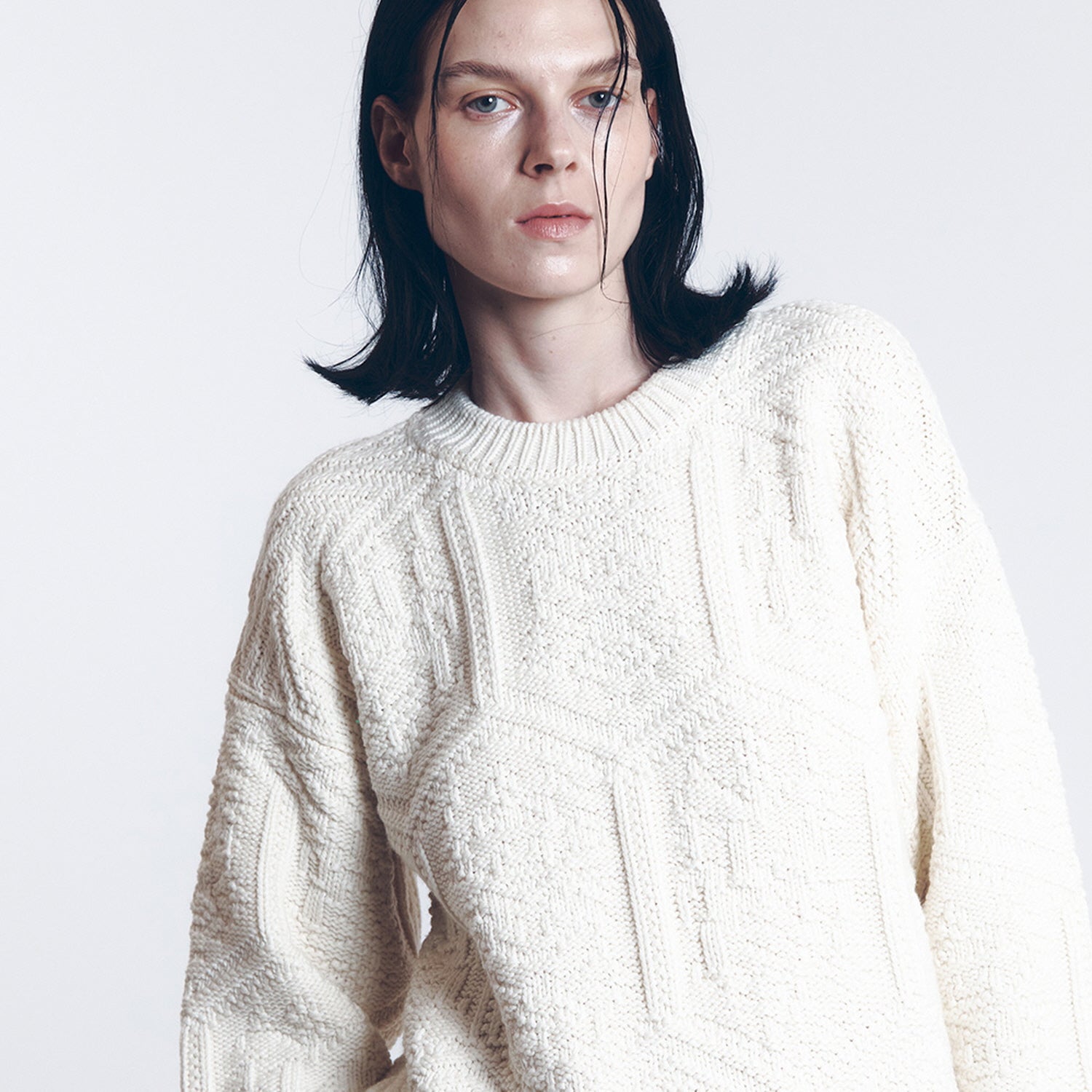 HEXAGON MULTI PATTERN KNIT SWEATER (OFF WHITE)