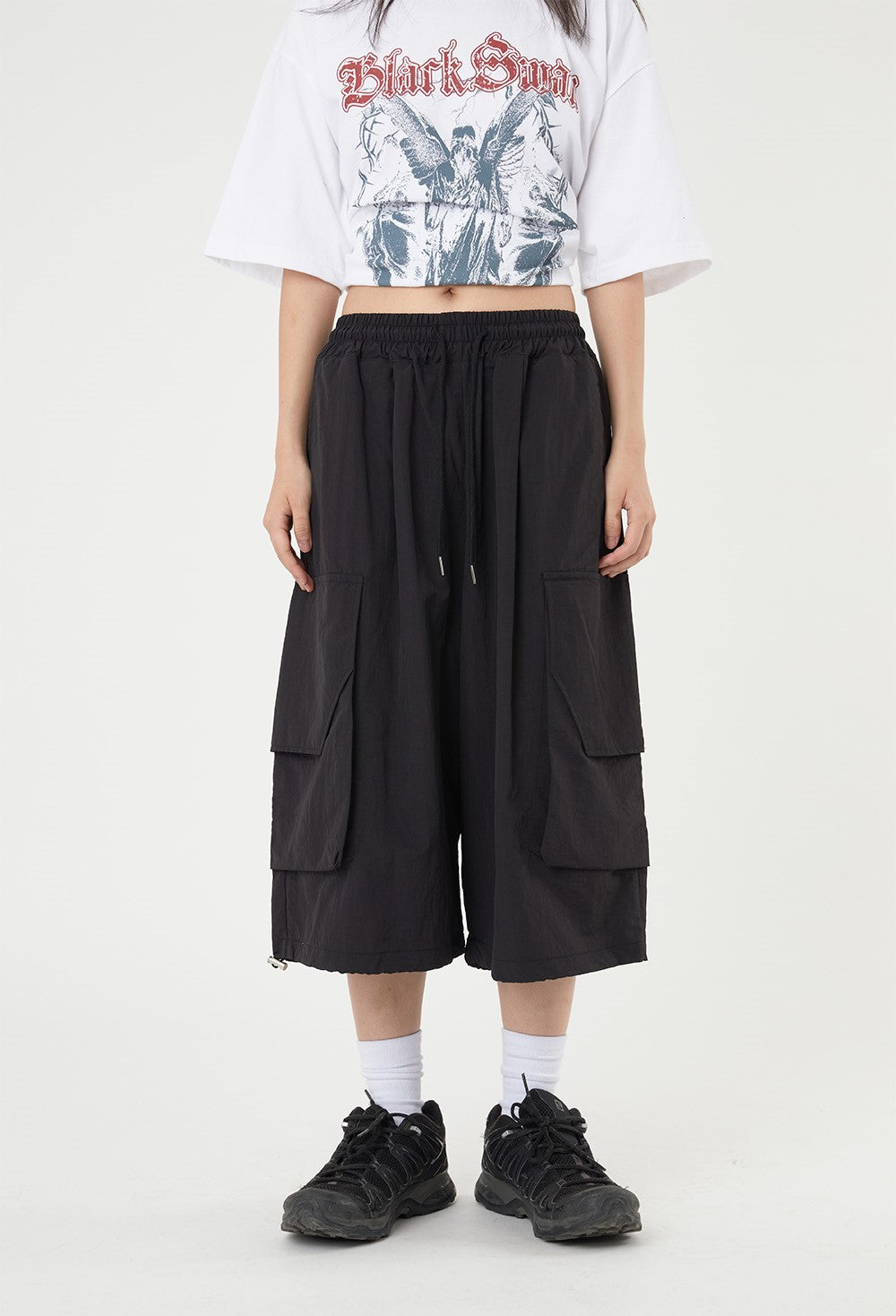 Solid big cargo string capri pants