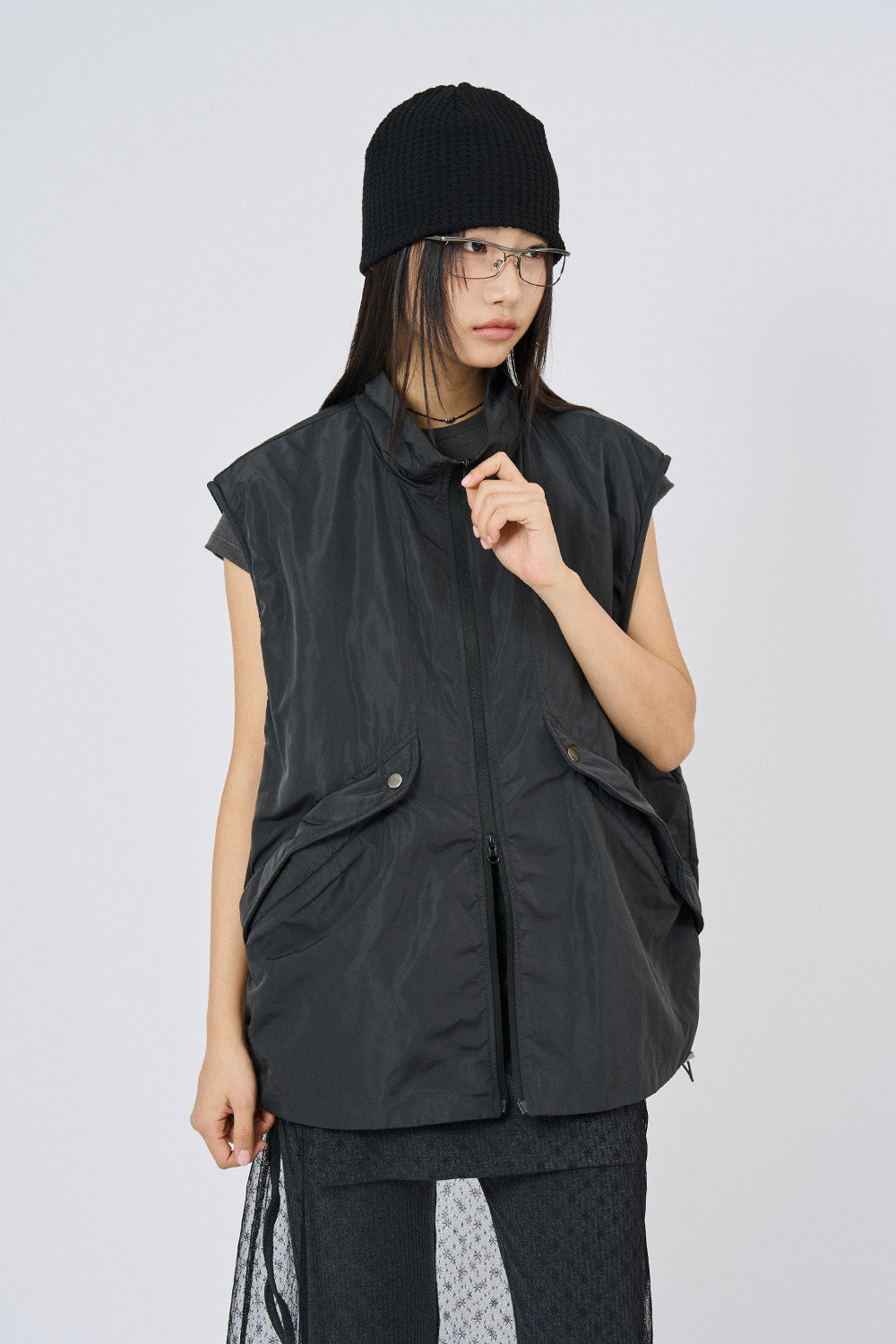 Spring nylon 2-way zip-up vest