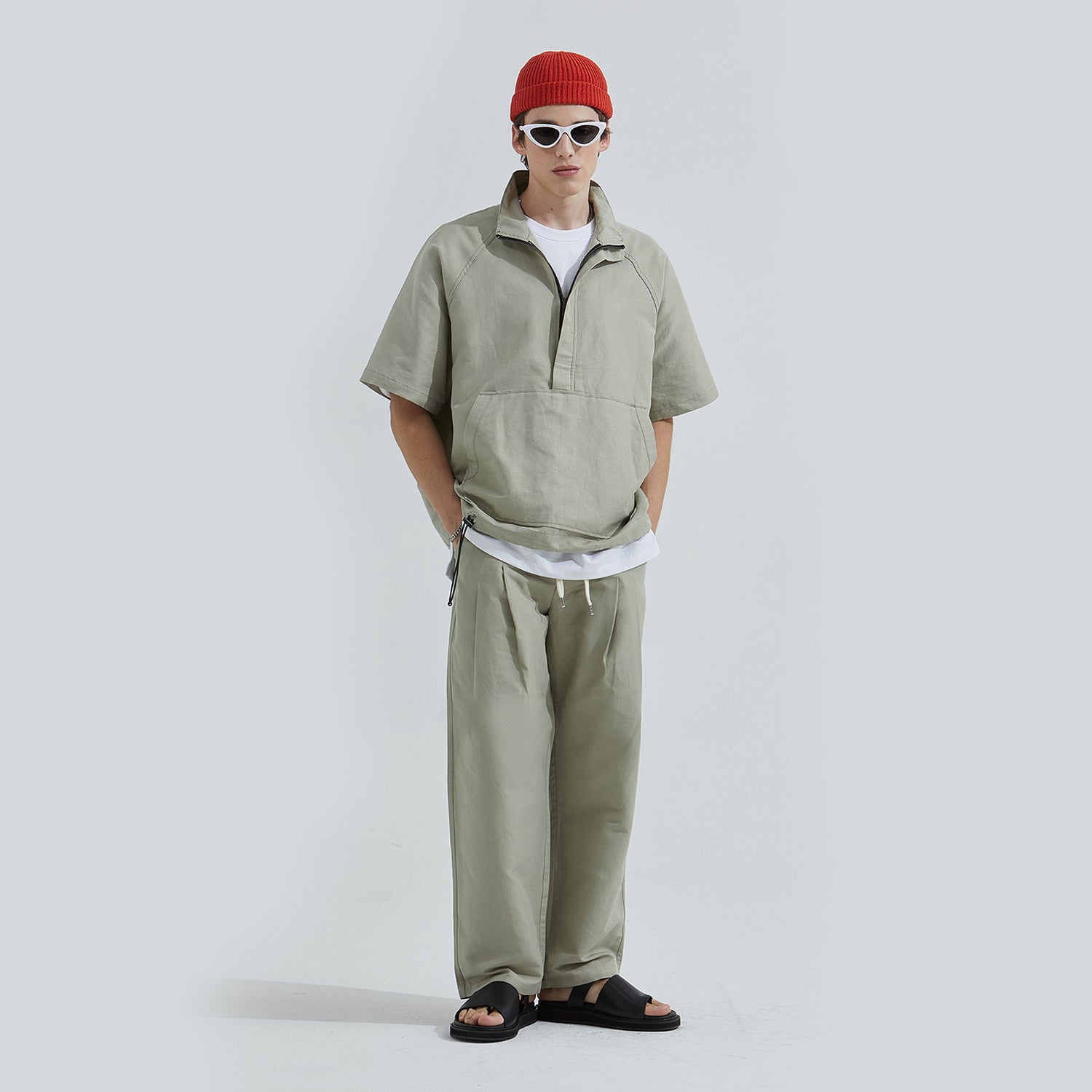 Linen Two-tuck Balloon Pants  (KHAKI GRAY)