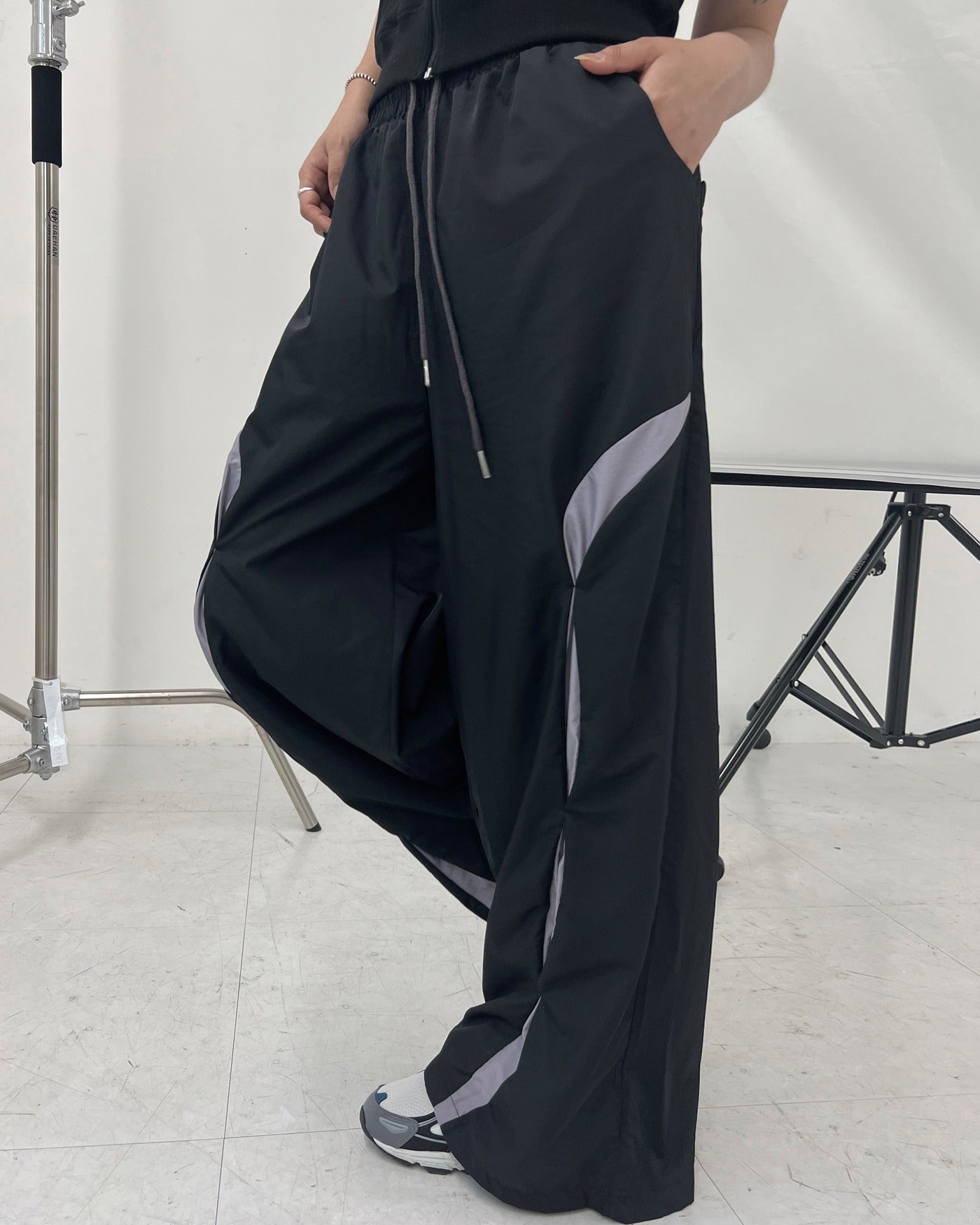 [UNISEX] Twist coloration wide long pants (2 Color)