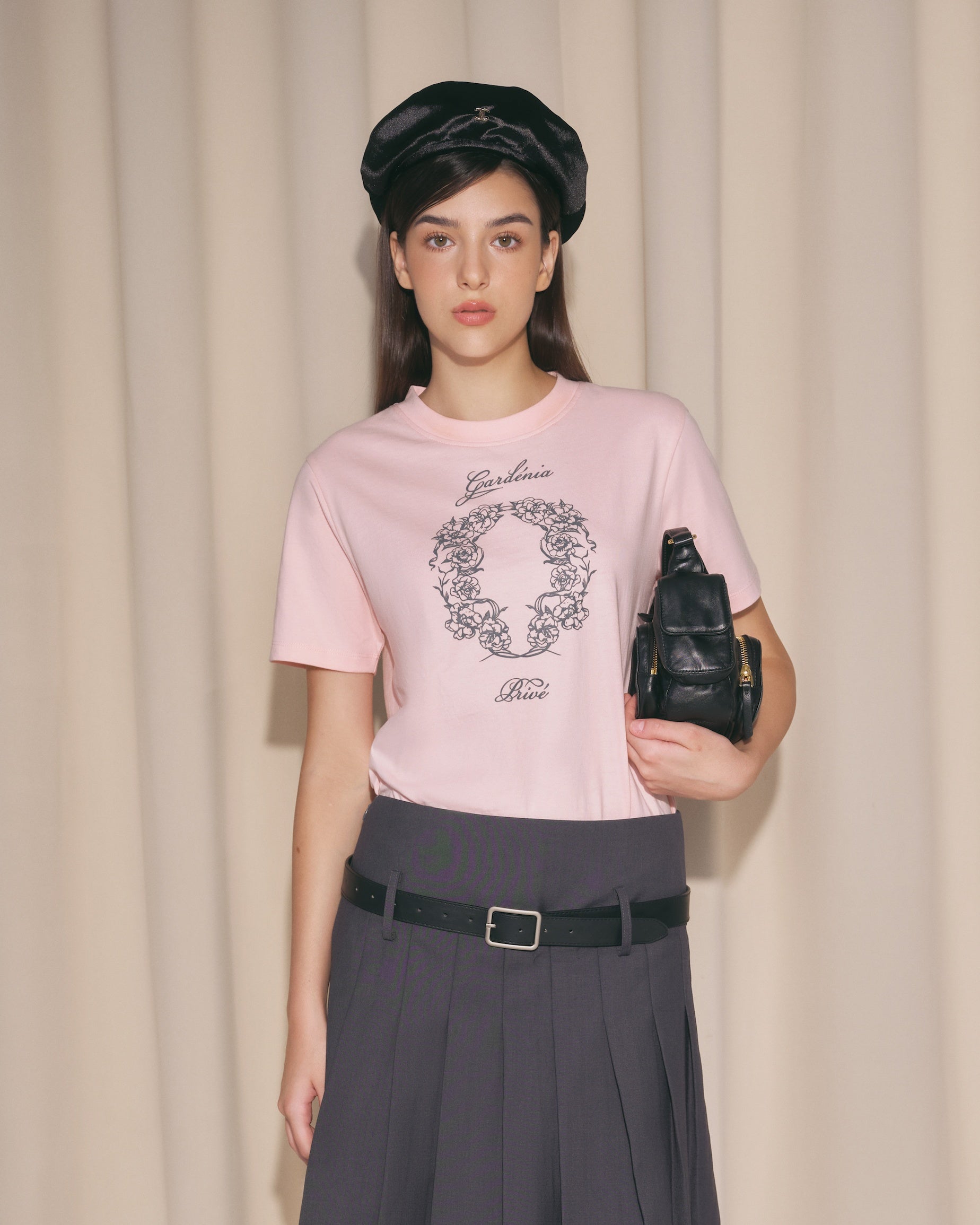 DVRK PRIVÉ ROYAL LAUREL LOGO BABY TEE - PINK