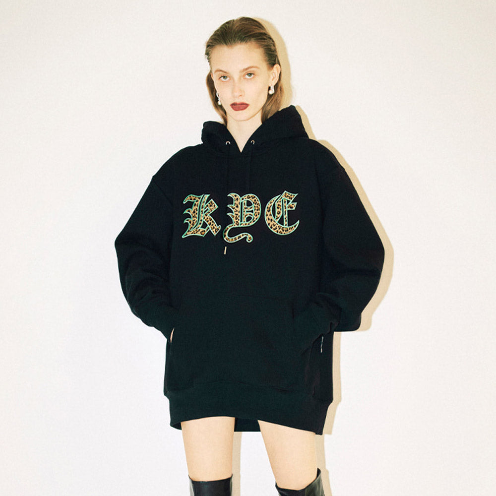 K.Y.E EMBROIDERY OVERSIZED HOODY (KYTZ7HDR04W)