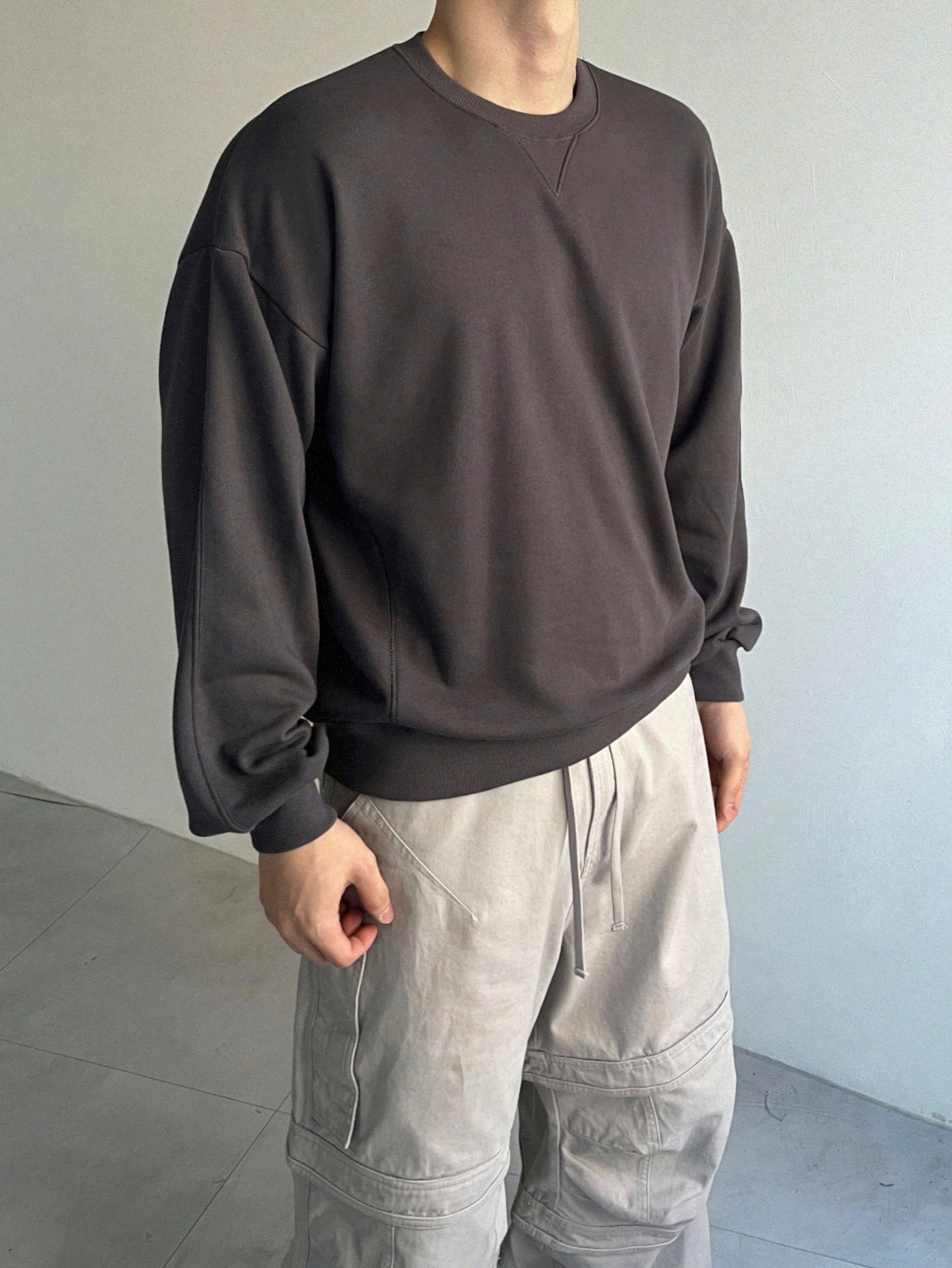Side cutting loose fit sweatshirt(3colors)