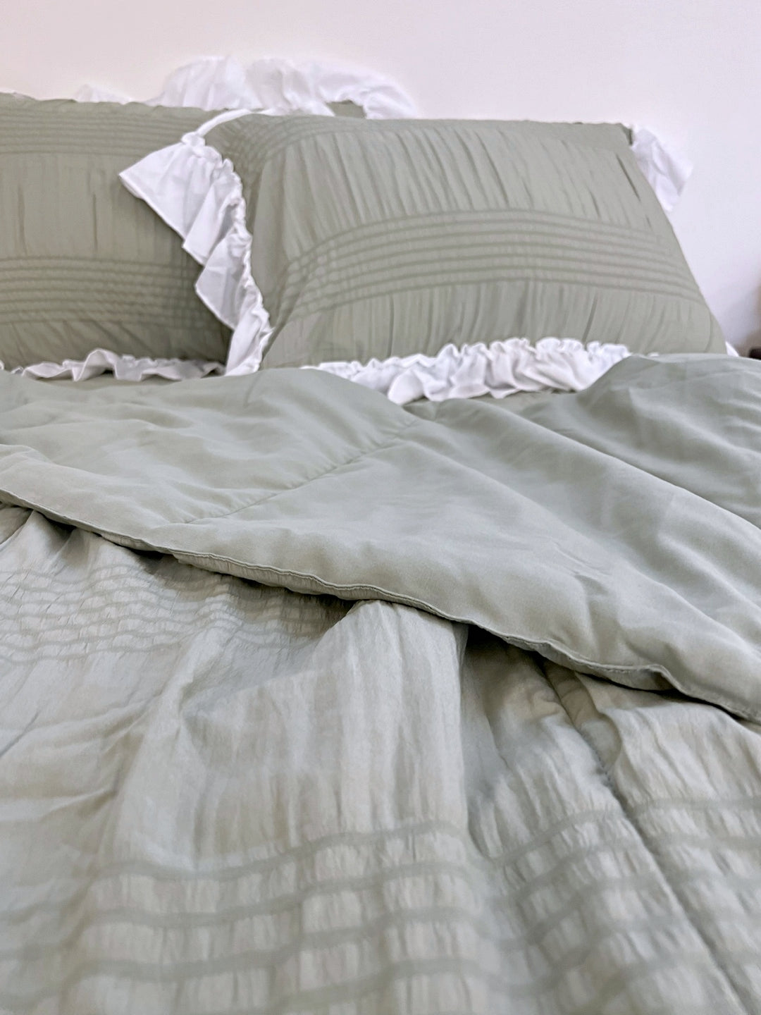 Shirring ruffle light comforter set - Milky Green - Q