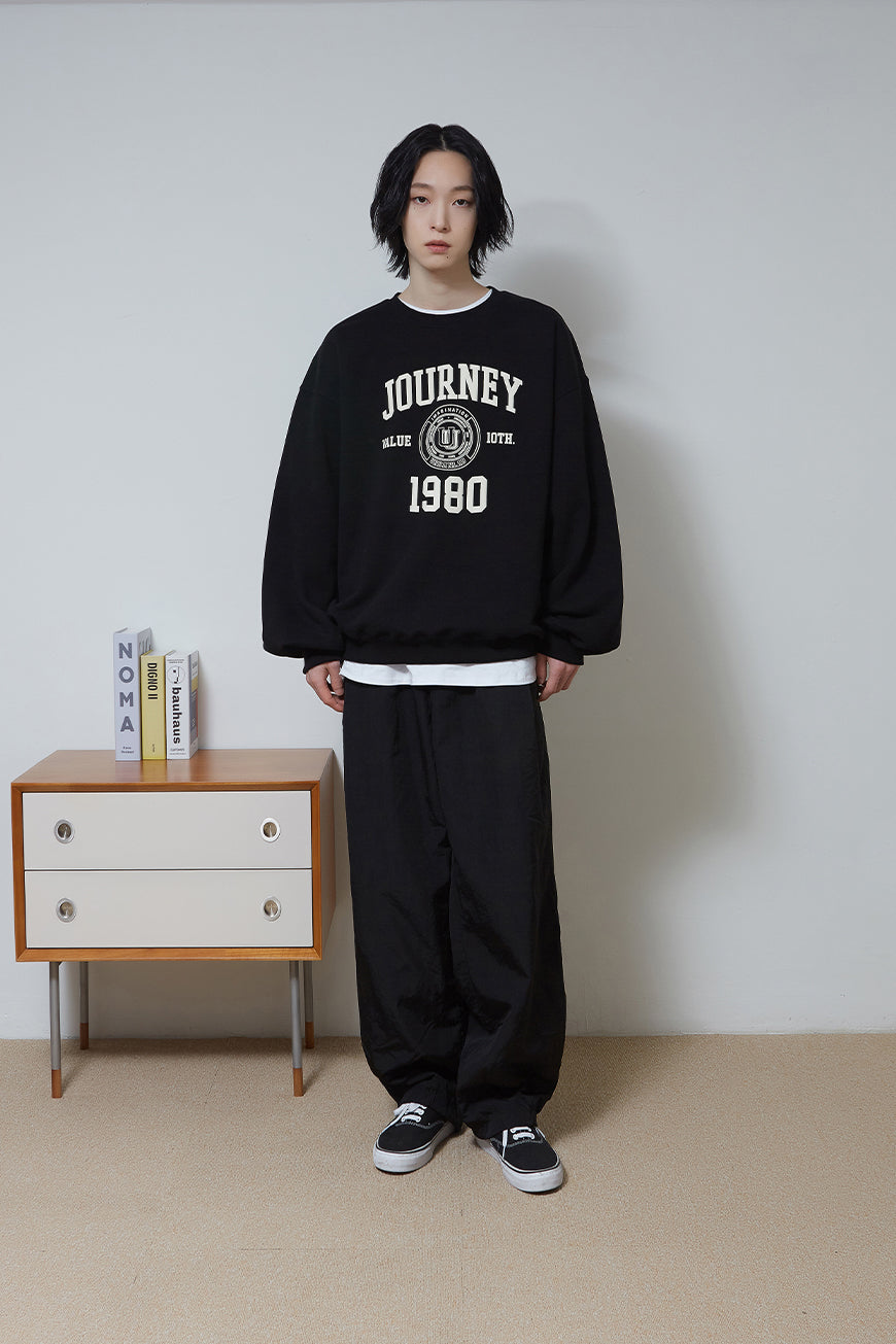 Golden Emblem Sweatshirt (Black)