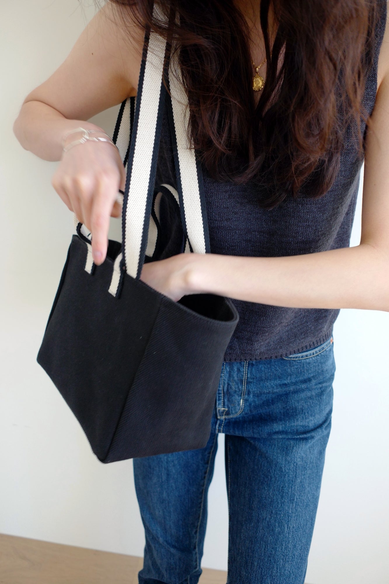 Mini Two-tone Strap Bag (Black)