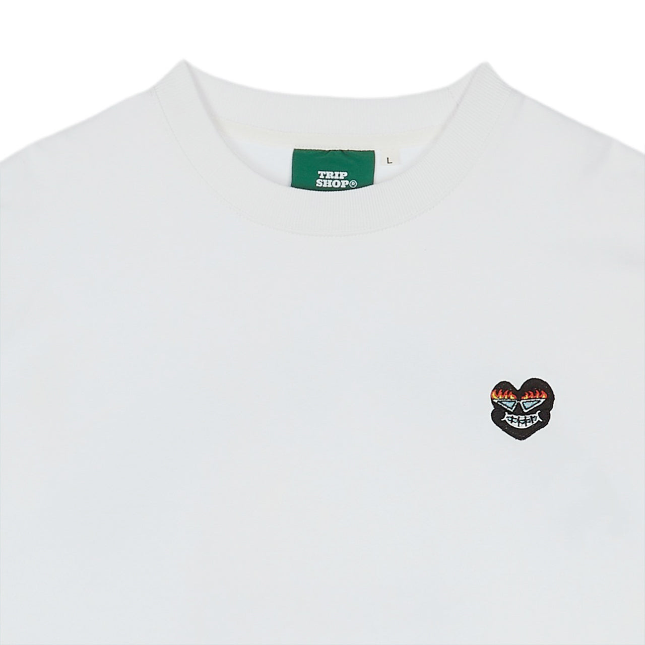 BLACK MUCKBO L/SLEEVE TEE (T21112S) - WHITE