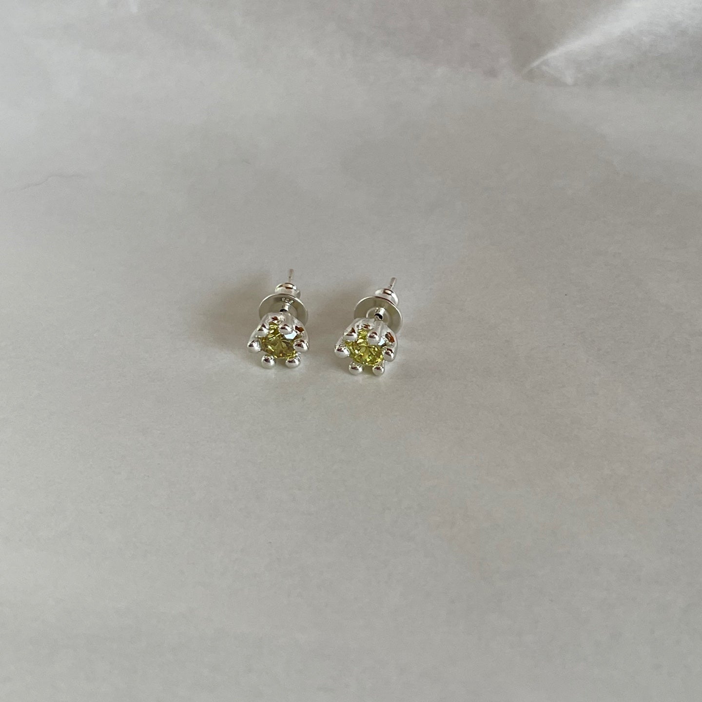 mini mushroom earring peridot