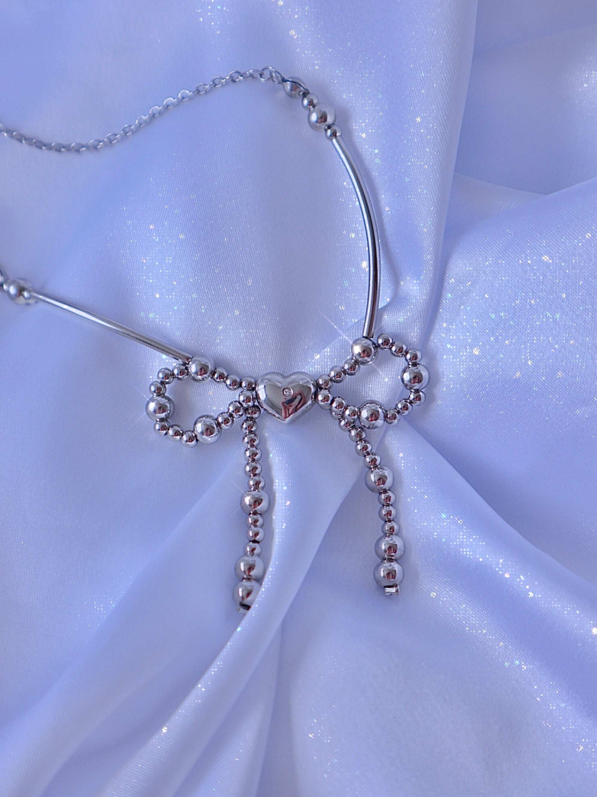 Ribbon Heart Beam Necklace