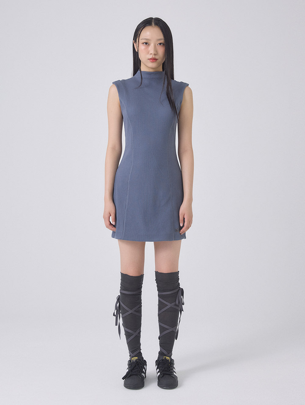 MOCK NECK SLEEVELESS DRESS [DUSTY BLUE]