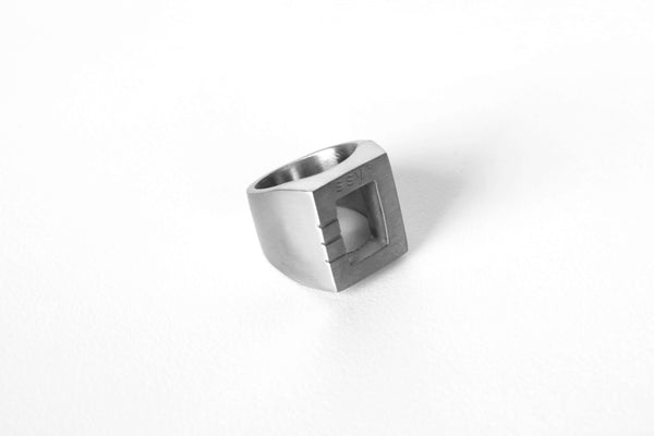 SQUARE OURLINE RING (SURGICAL STEEL)