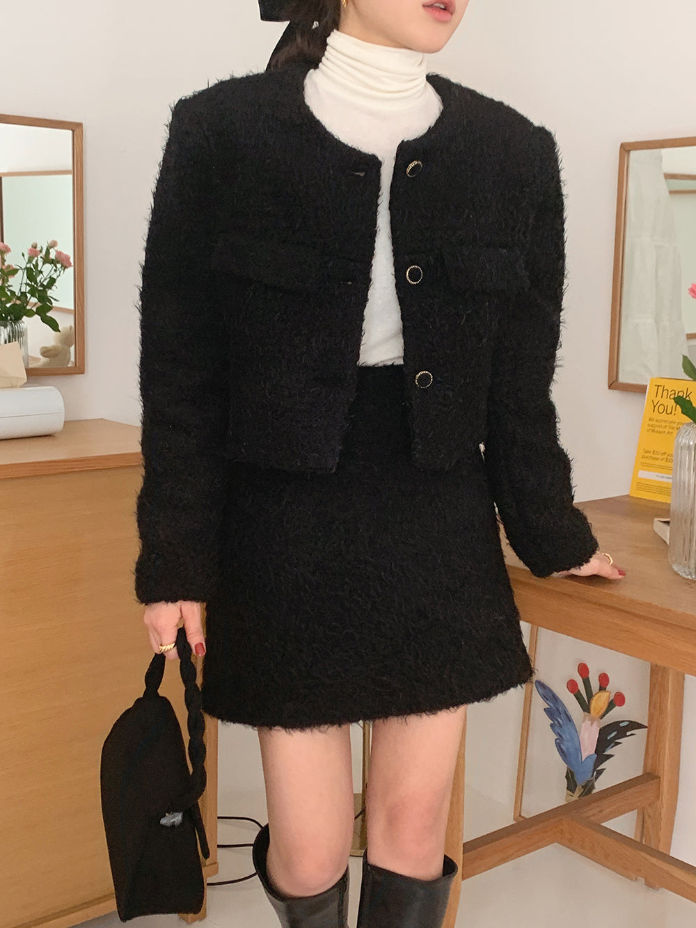 Drawing Wool Bookle Cropped Short Jacket