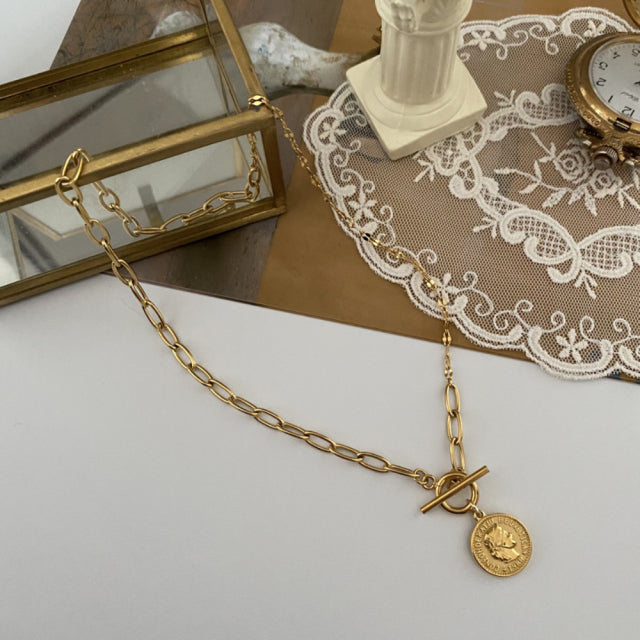 al Elizabethan coin toggle bar chain simple necklace