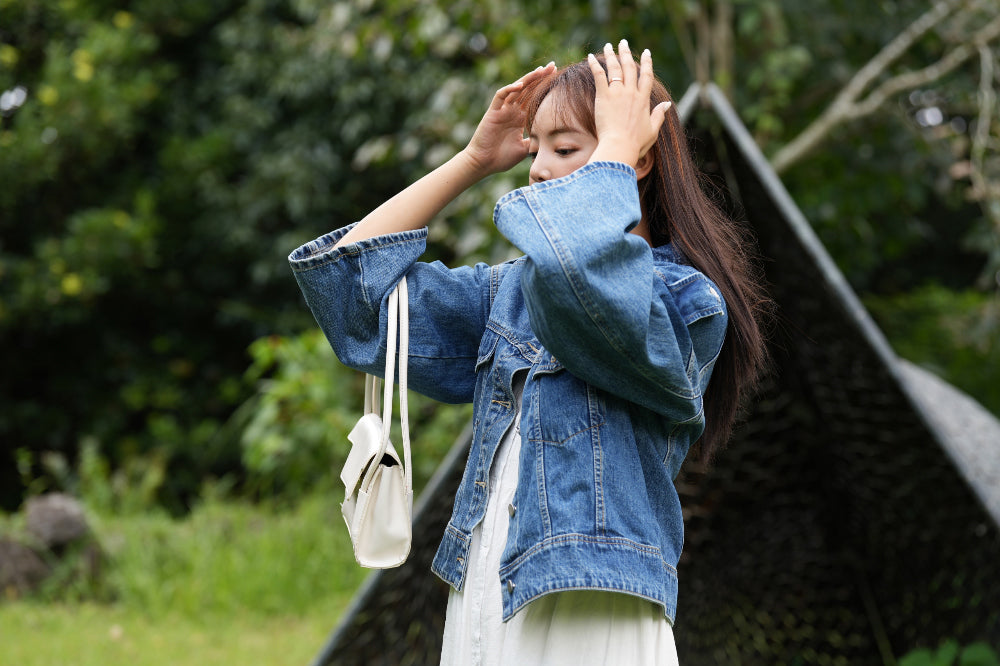 OVER FIT SHOULDER STRAP DENIM JACKET [6896]