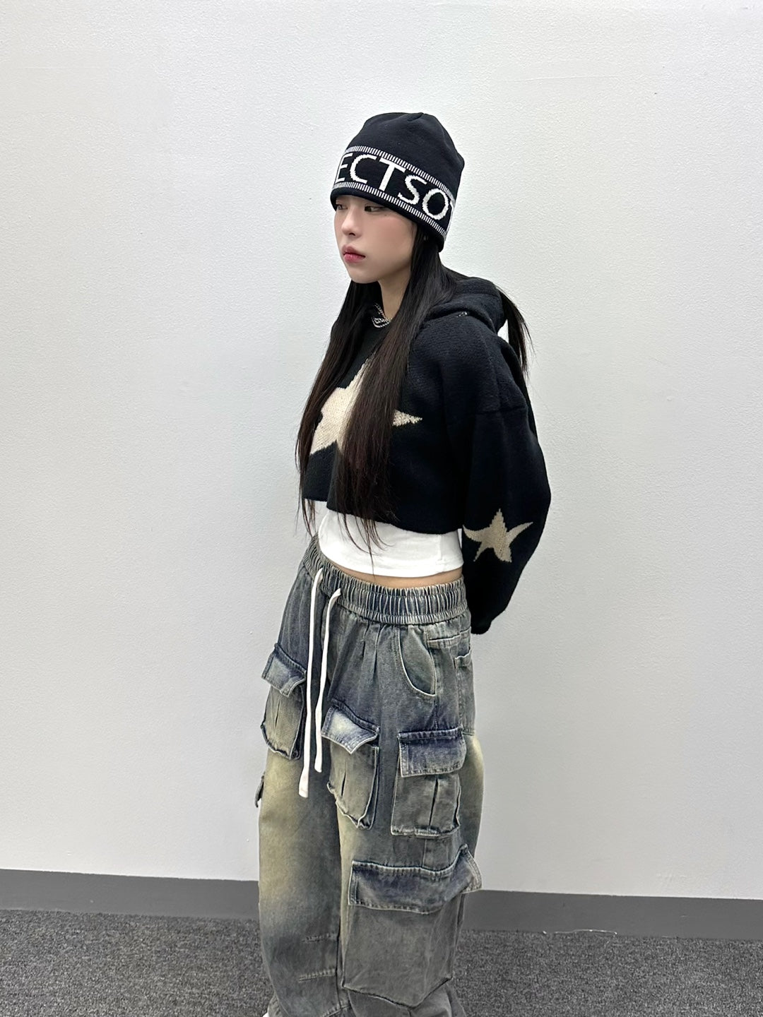 Triple-Star Crop Hood Knitwear