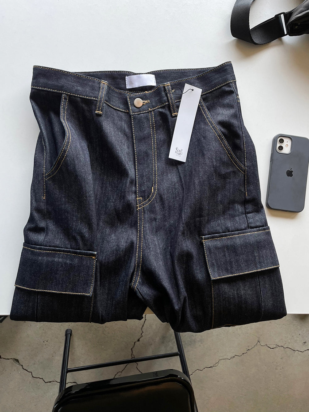 wide cargo raw denim pants