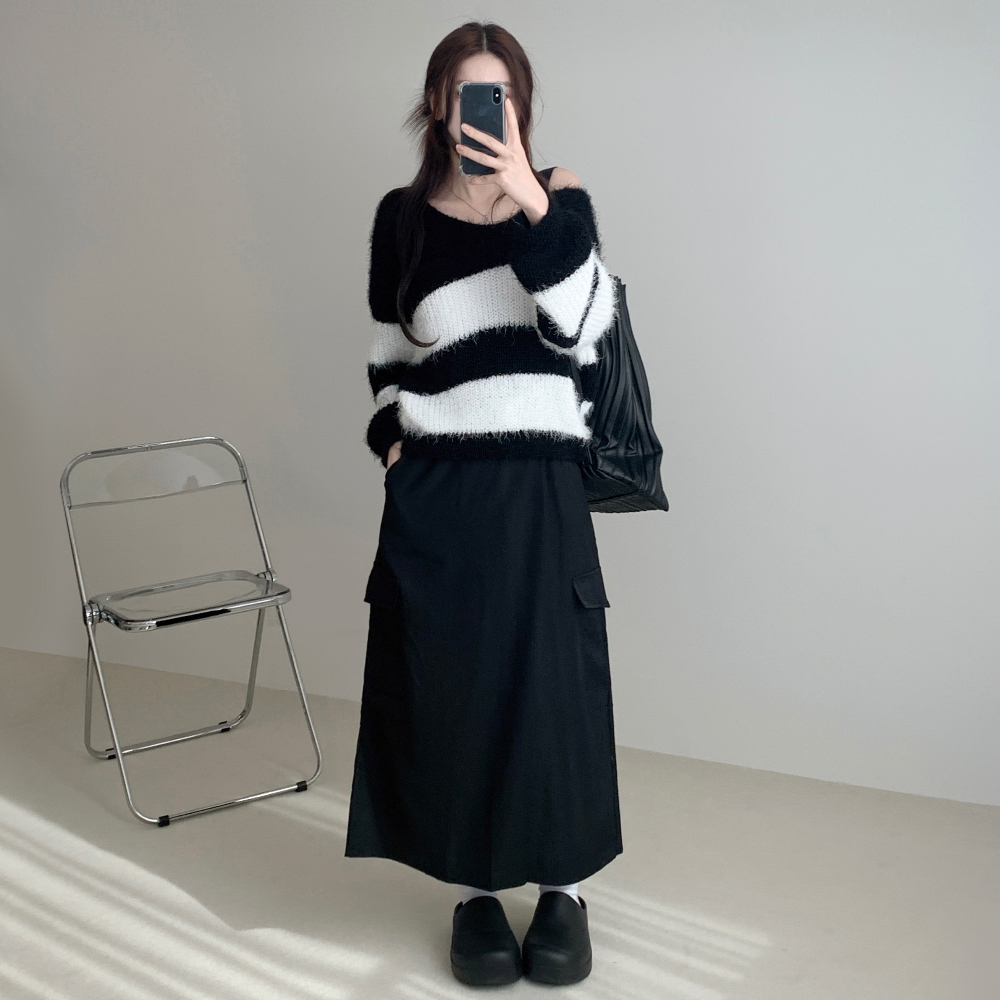 Sheath Stripe Off Shoulder Knitwear