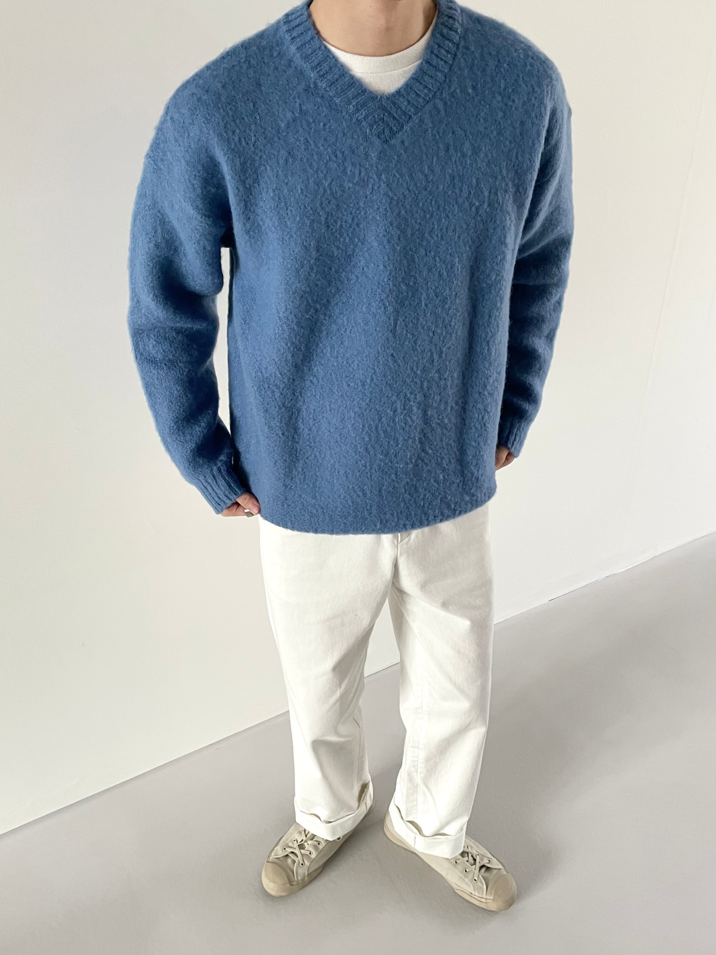 Blue mohair V neck knit 