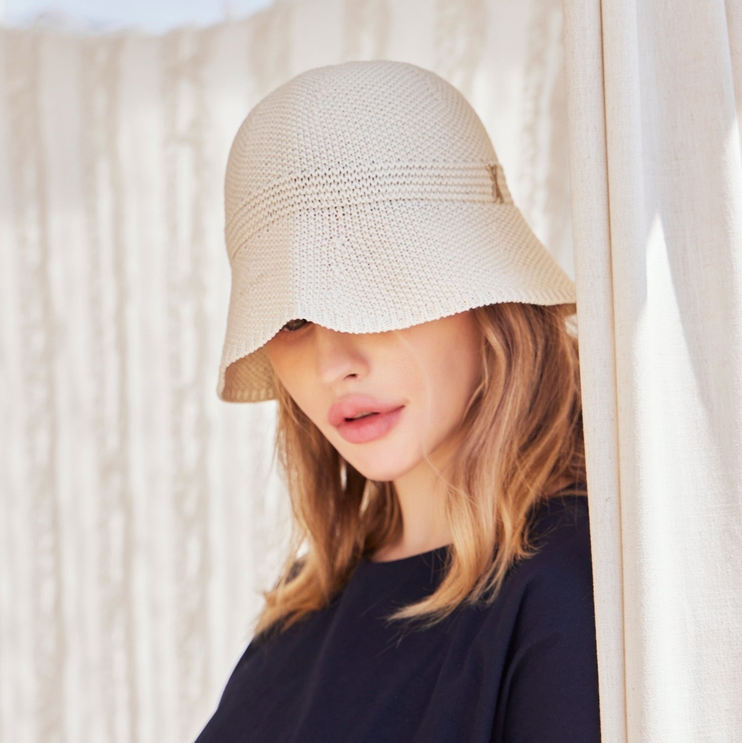 Stud logo summer knit bucket hat Cream