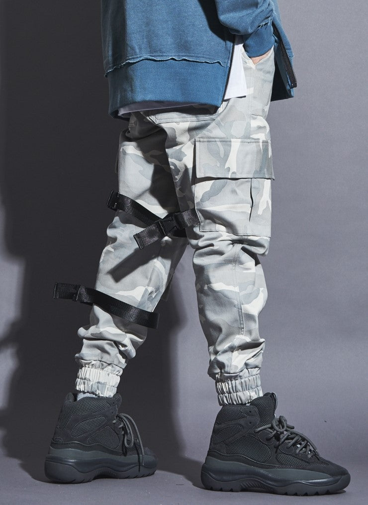 Triple Pocket Strap Cargo Pants WHITE CAMO