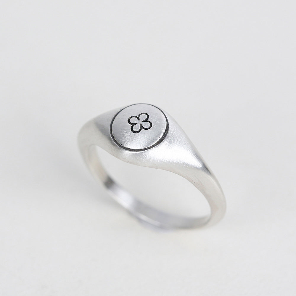 Signet clover ring (925 silver)