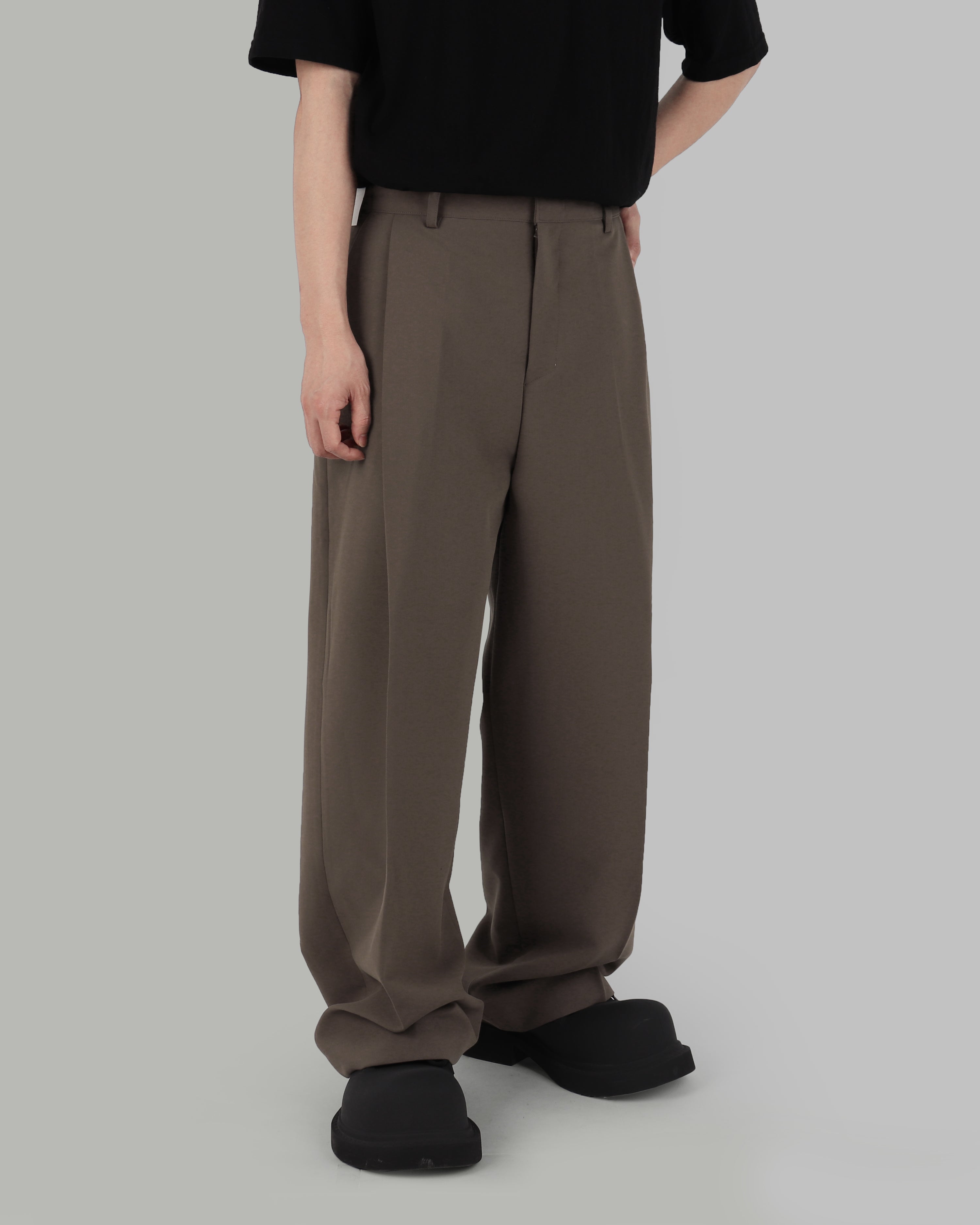 Deep Pintuck Wide Slacks