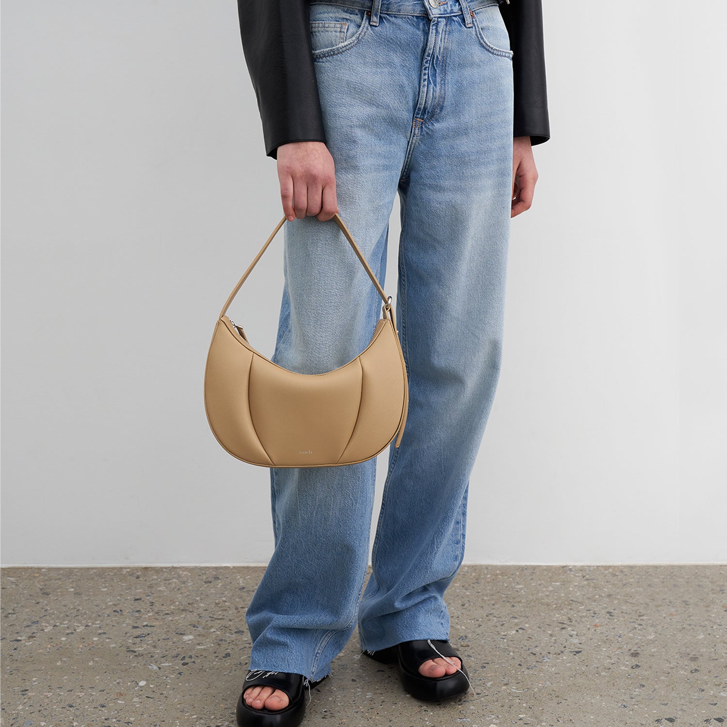 ONION HOBO BAG_BEIGE