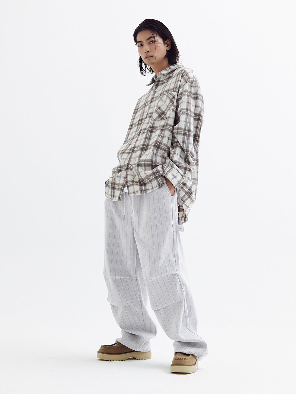 Loose wool check shirts Beige