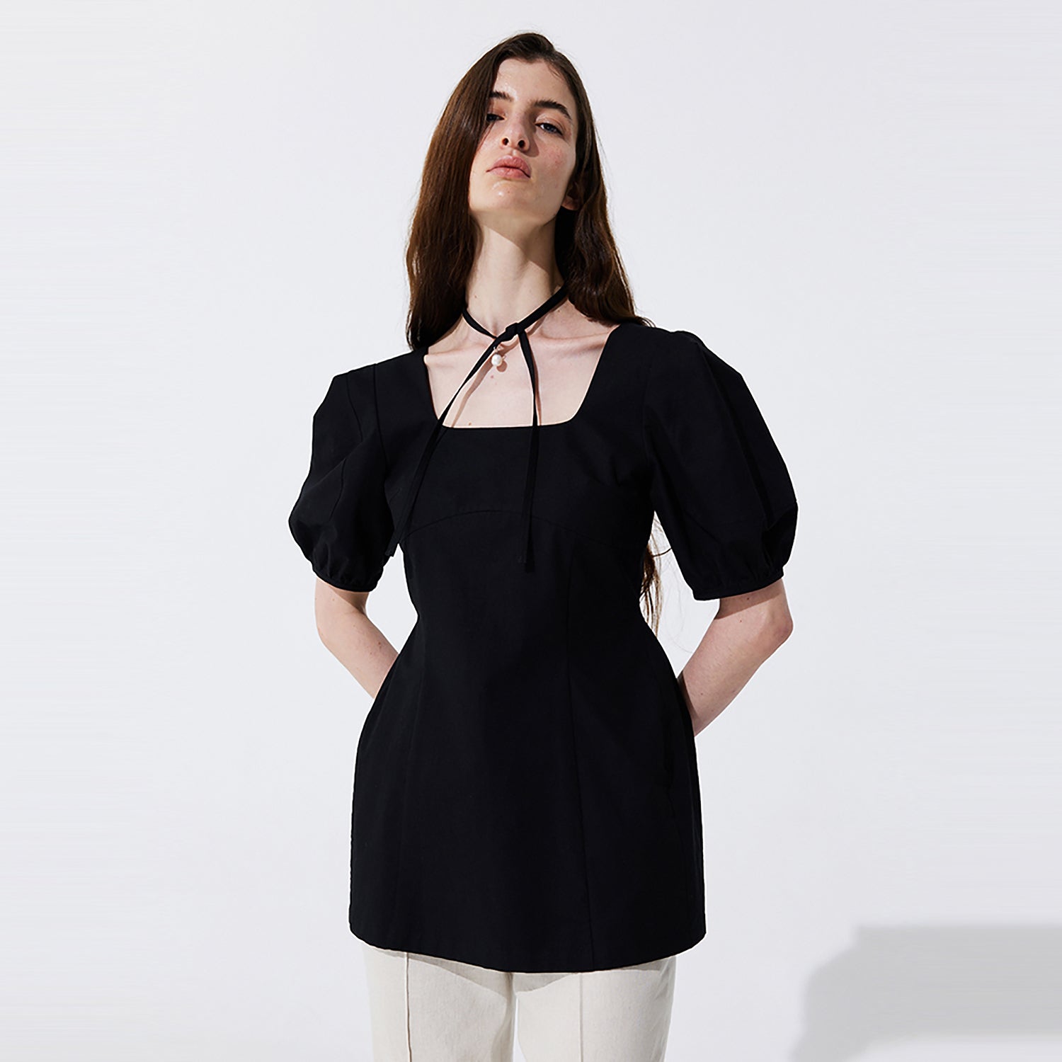 Pearl Balloon Line Blouse_Black