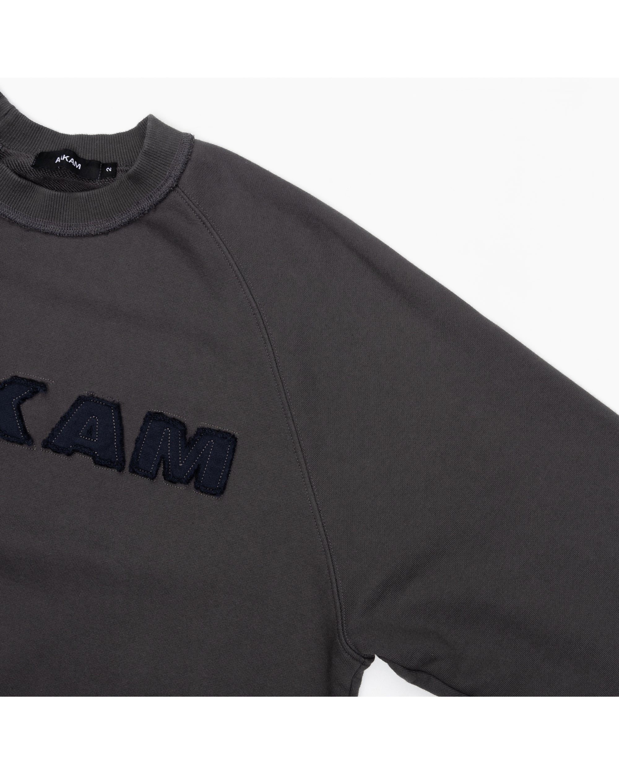 Logo Patch Raglan Sweatshirt (Dark Gray)