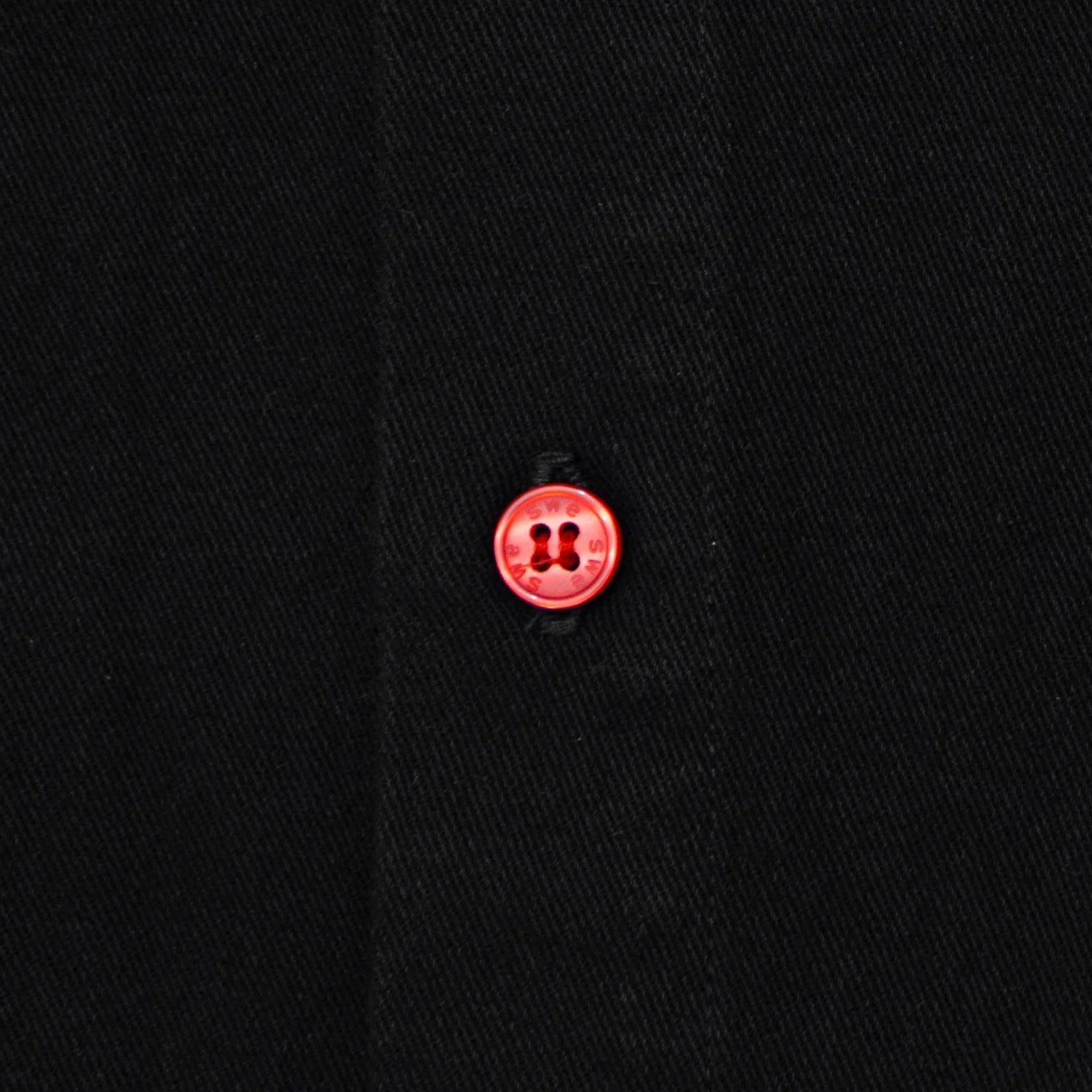 RED BUTTON SHIRT - BLACK