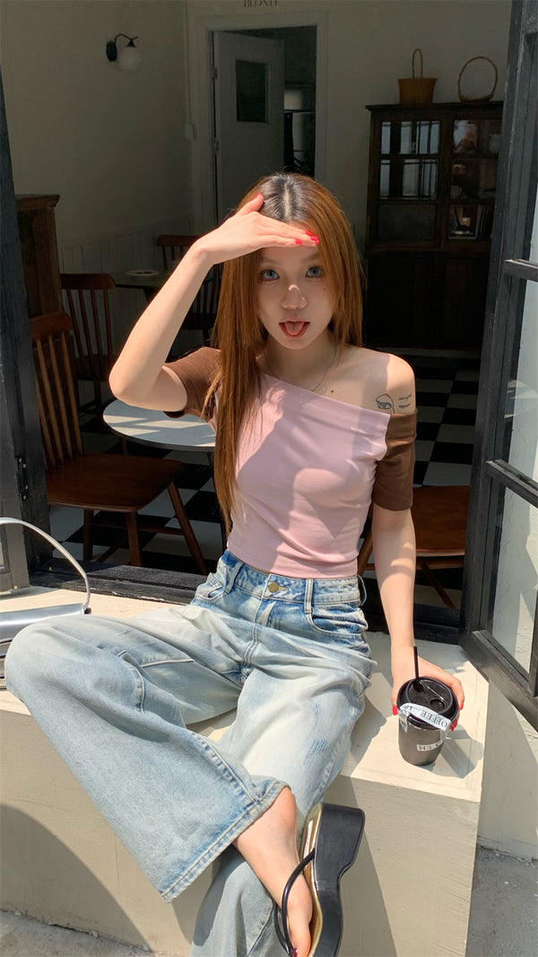 カラーマッチングスリムオフショルダーTシャツ / Color Matching Slim Off-Shoulder Tee