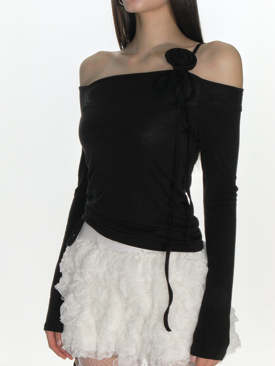 ROSE STRING OFF SHOULDER TOP_BLACK