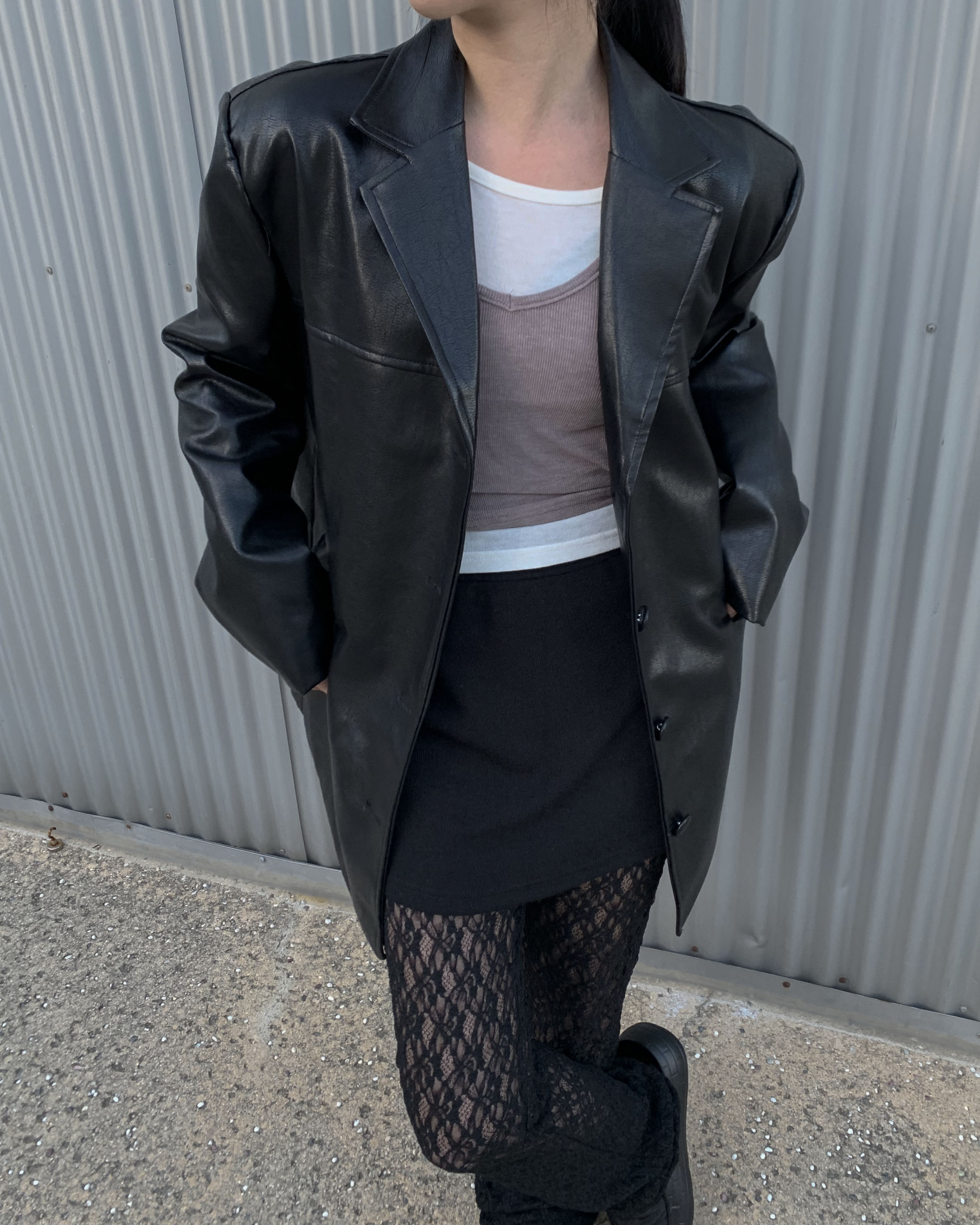 Leather half jacket