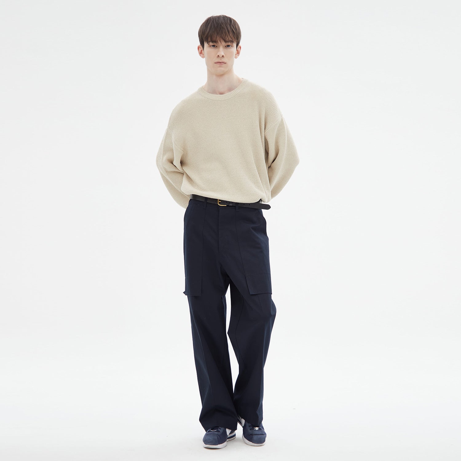 CREW NECK KNIT SWEATER(LIGHT BEIGE)