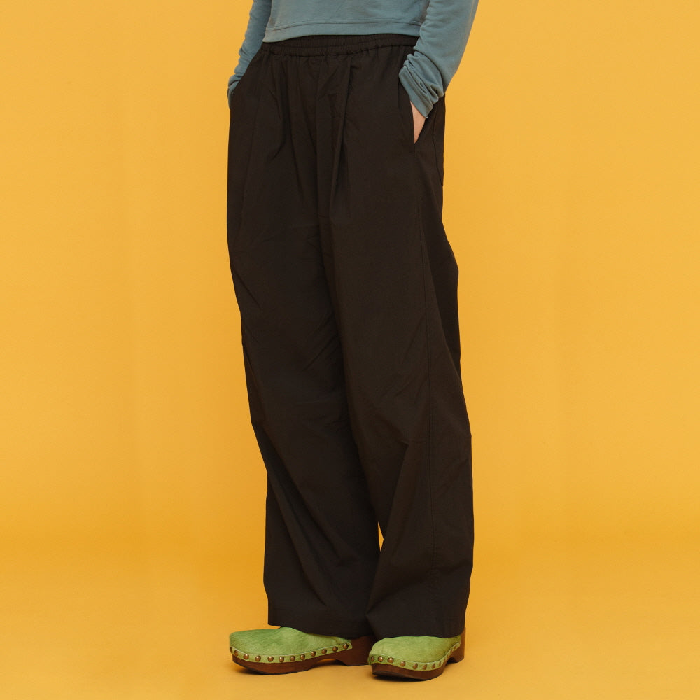 BANDING NYLON PANTS_CHARCOAL