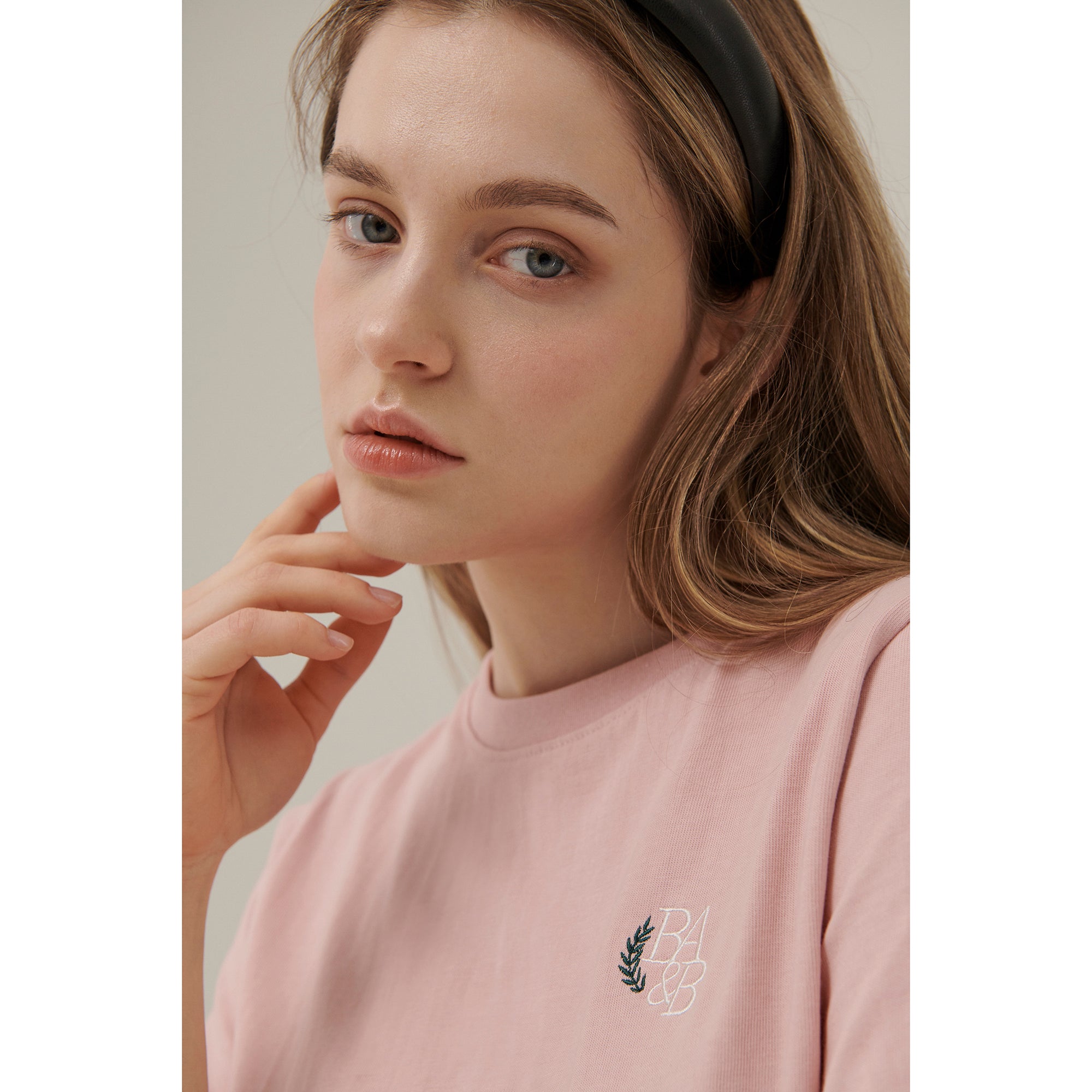 REGULAR FIT SMALL LOGO T-SHIRT_PINK