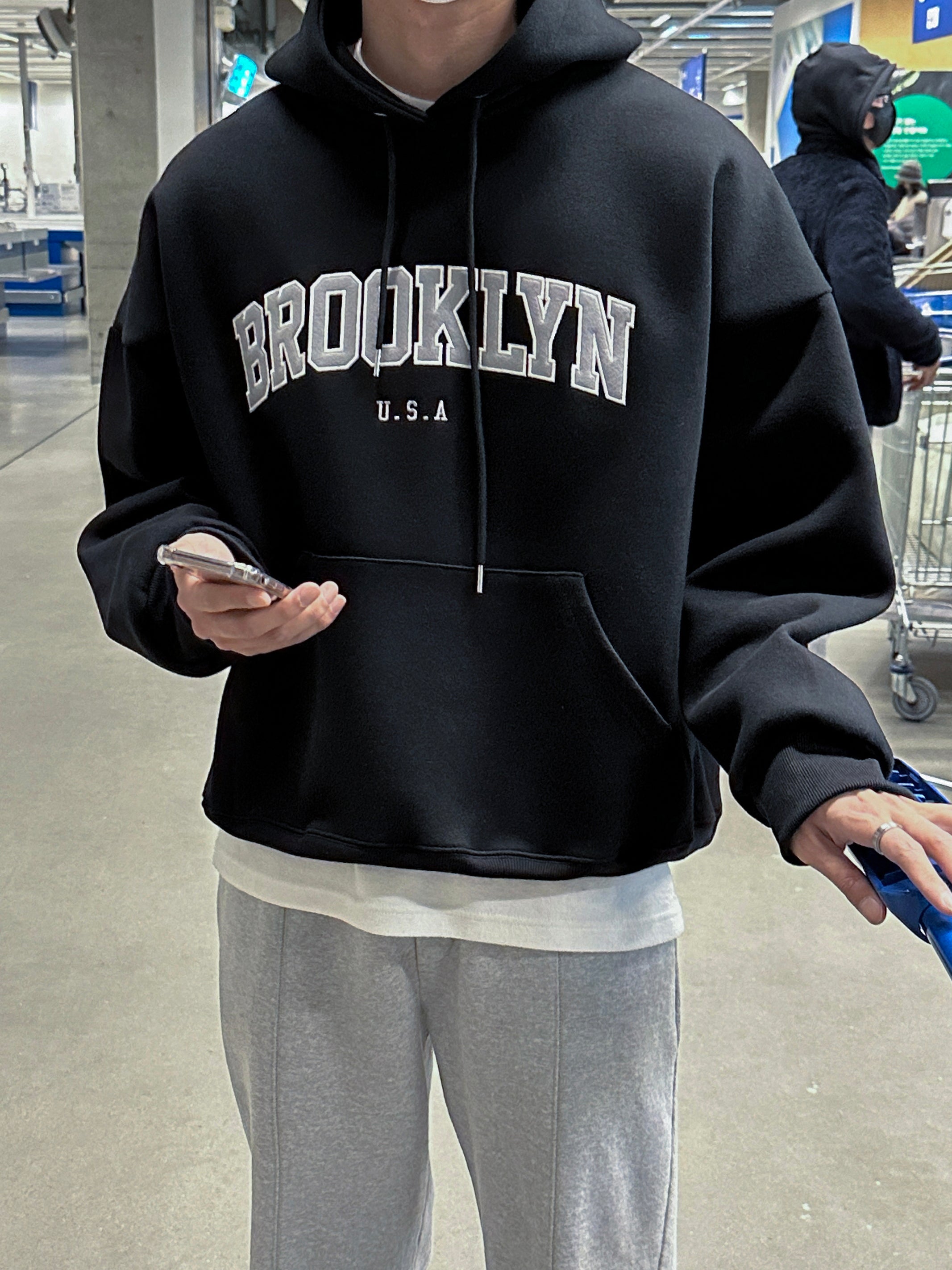 Oversized-fit Brooklyn Hoodie (3 colors)