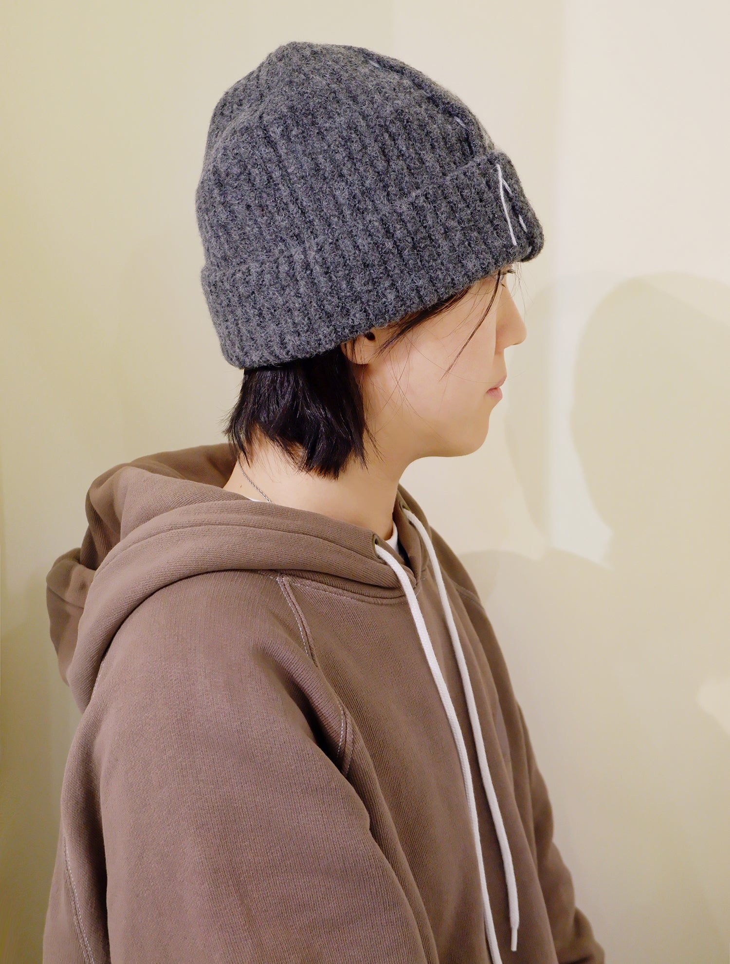 Seam Out Hand Stitch Beanie / Charcoal