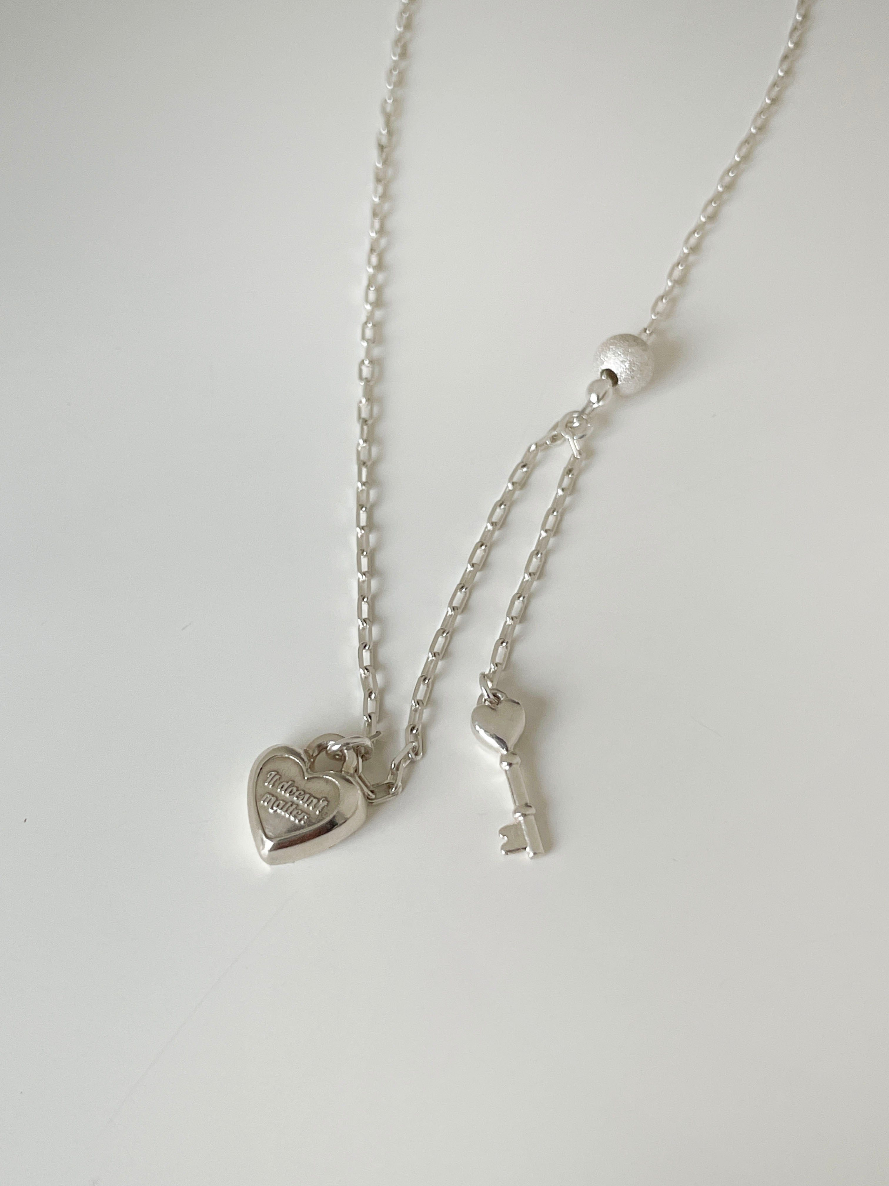 Heart key necklace 