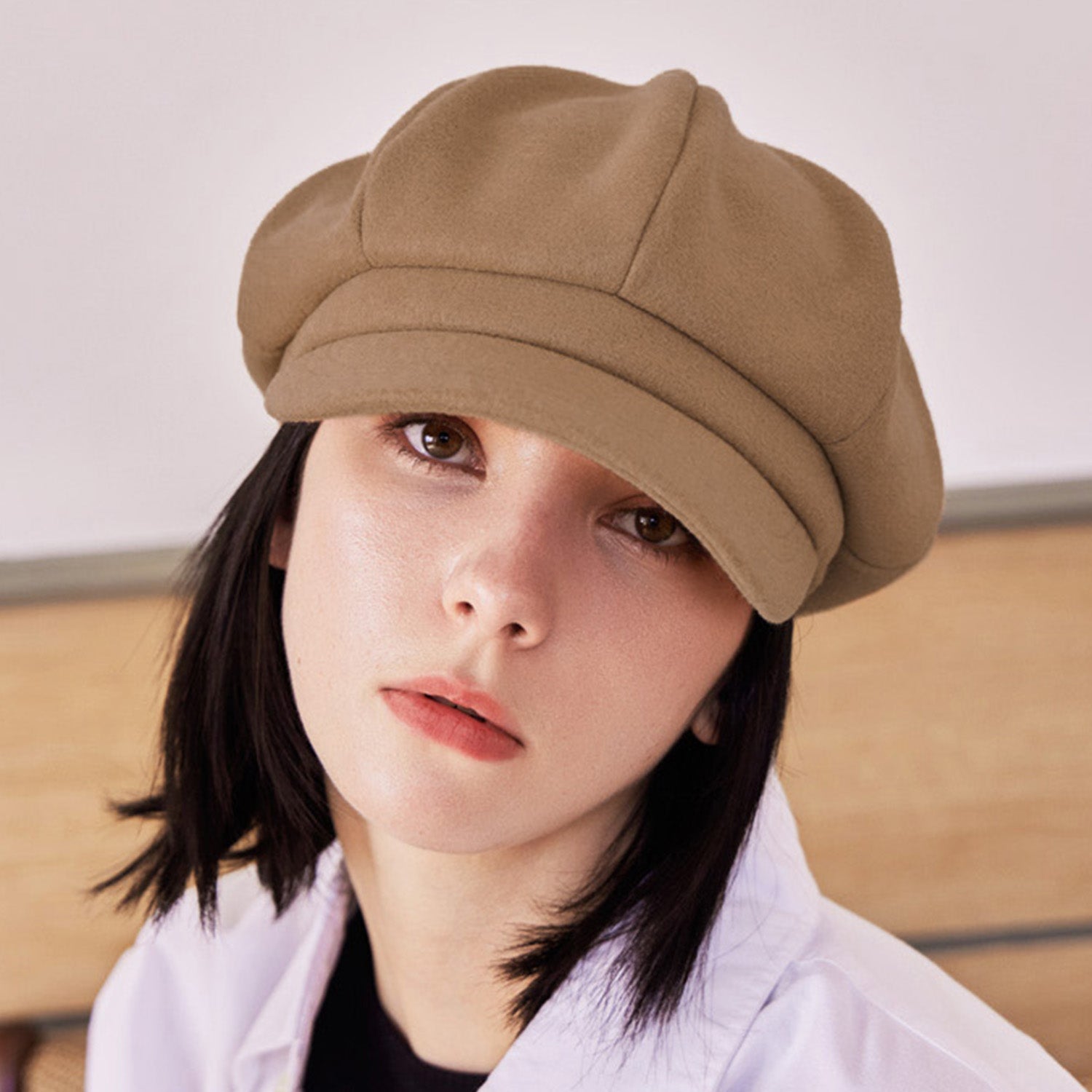 VA Square Stud Wool Newsboy Cap / Beige