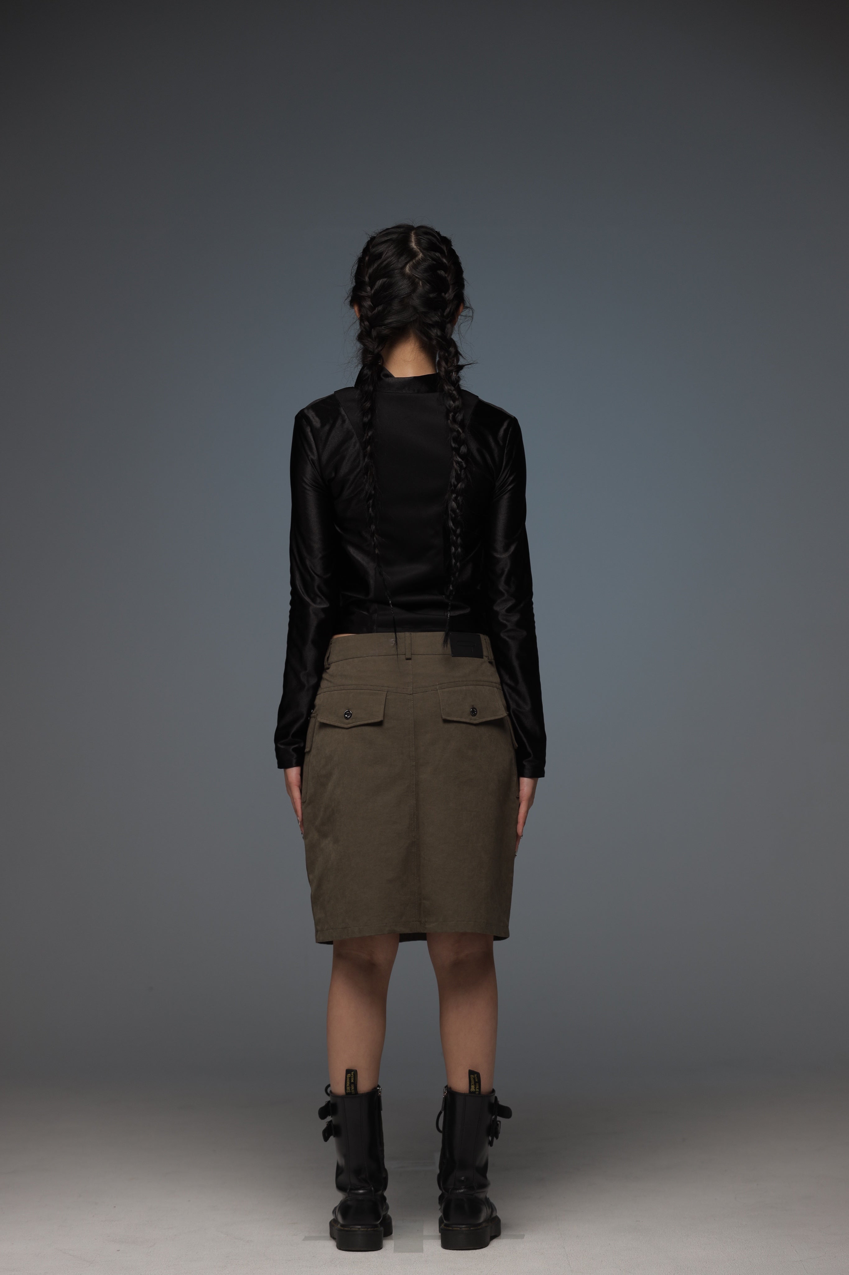 05. MIDI KHAKI CARGO SKIRT