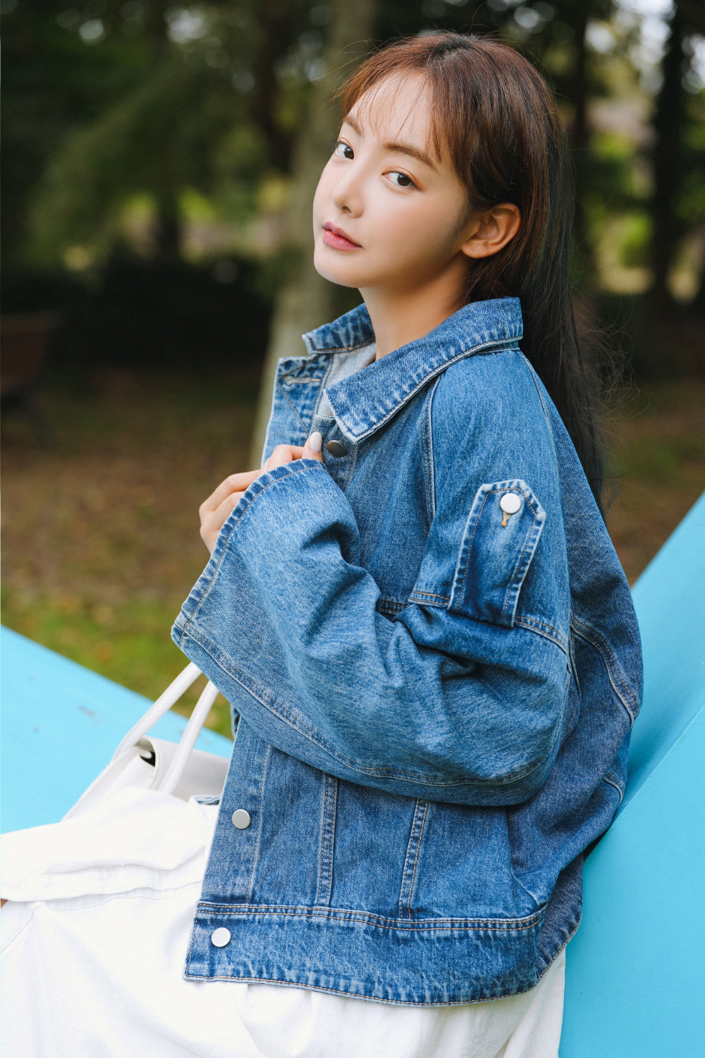 OVER FIT SHOULDER STRAP DENIM JACKET [6896]