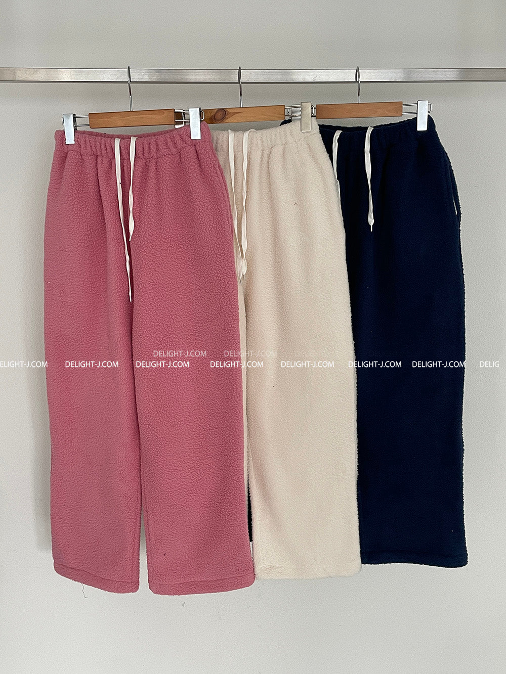 soft wool string jogger wide pants