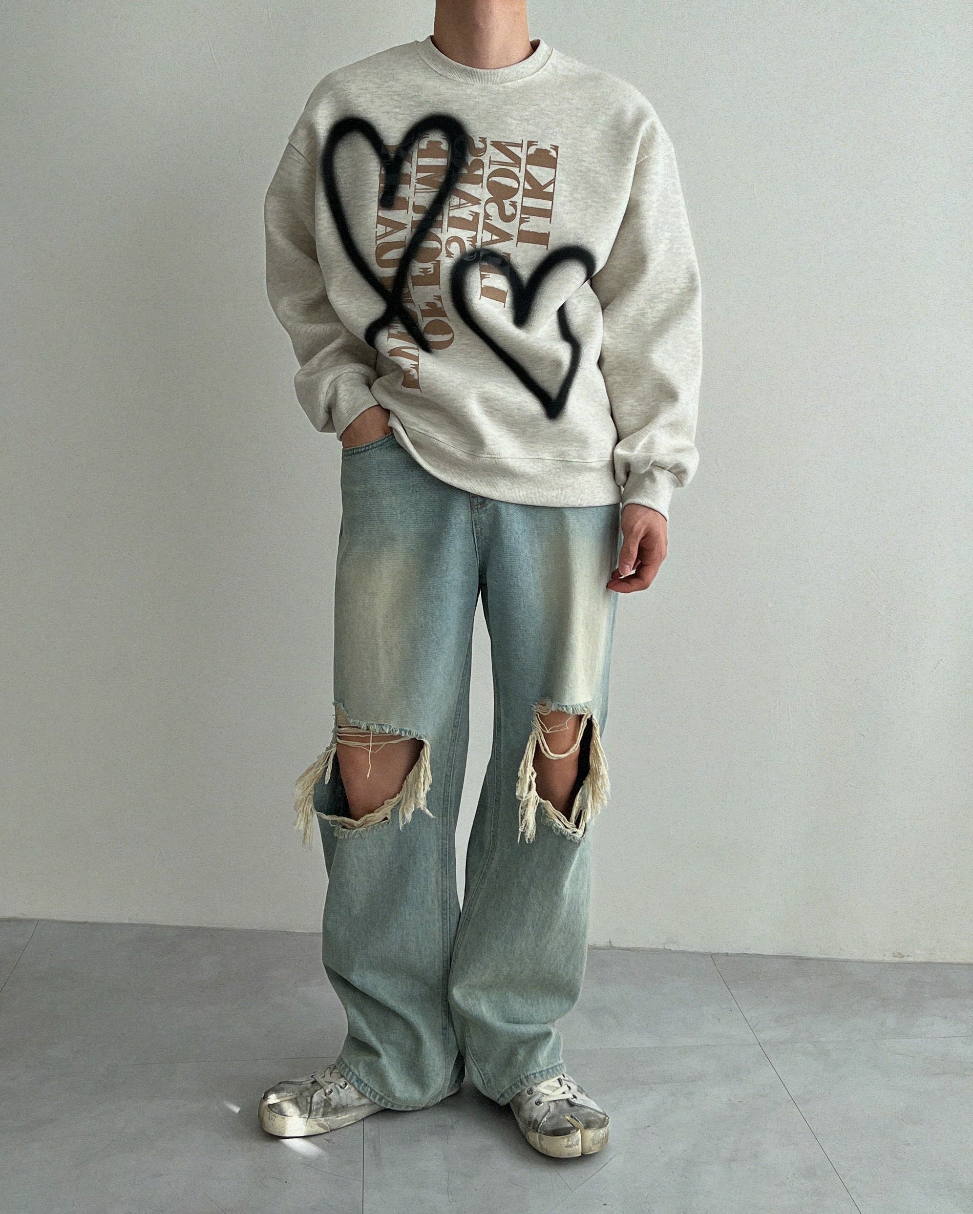 Vintage Heart Sweatshirt(3COLORS)